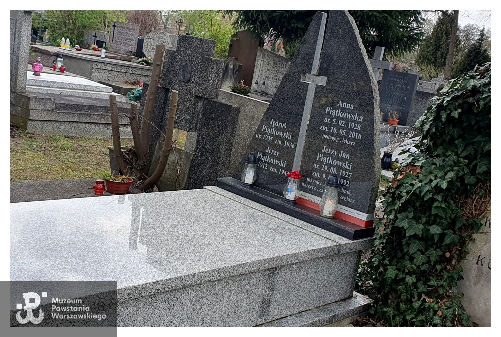 Cmentarz Bródnowski w Warszawie, kwatera 47L , rząd 1, grób 6,  źródło: Muzeum Powstania Warszawskiego/Baza Grobów