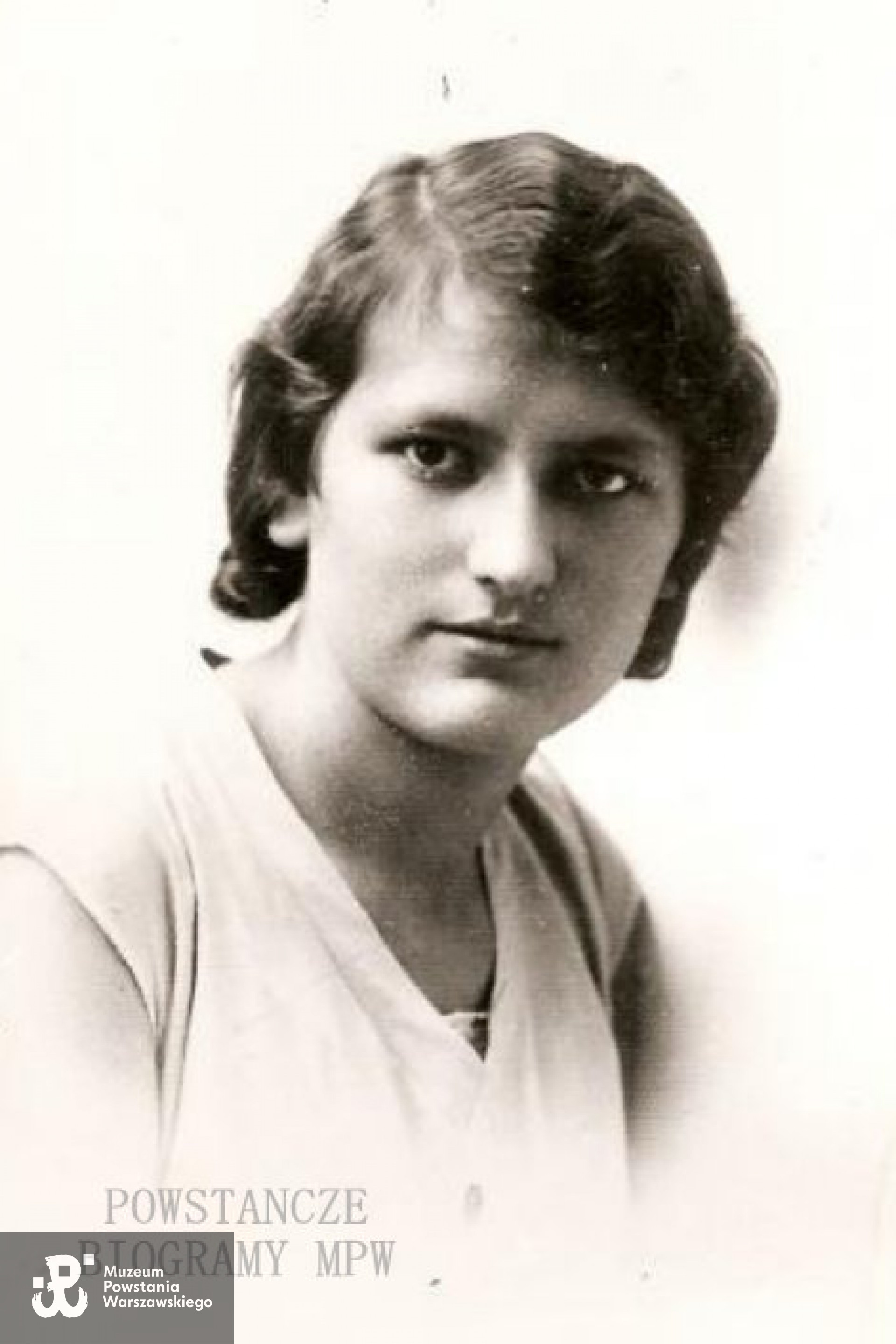 Jadwiga Uzdowska z domu Siczek "Gienia" (1911-2011). Zdjęcie maturalne. Fot. archiwum rodzinne