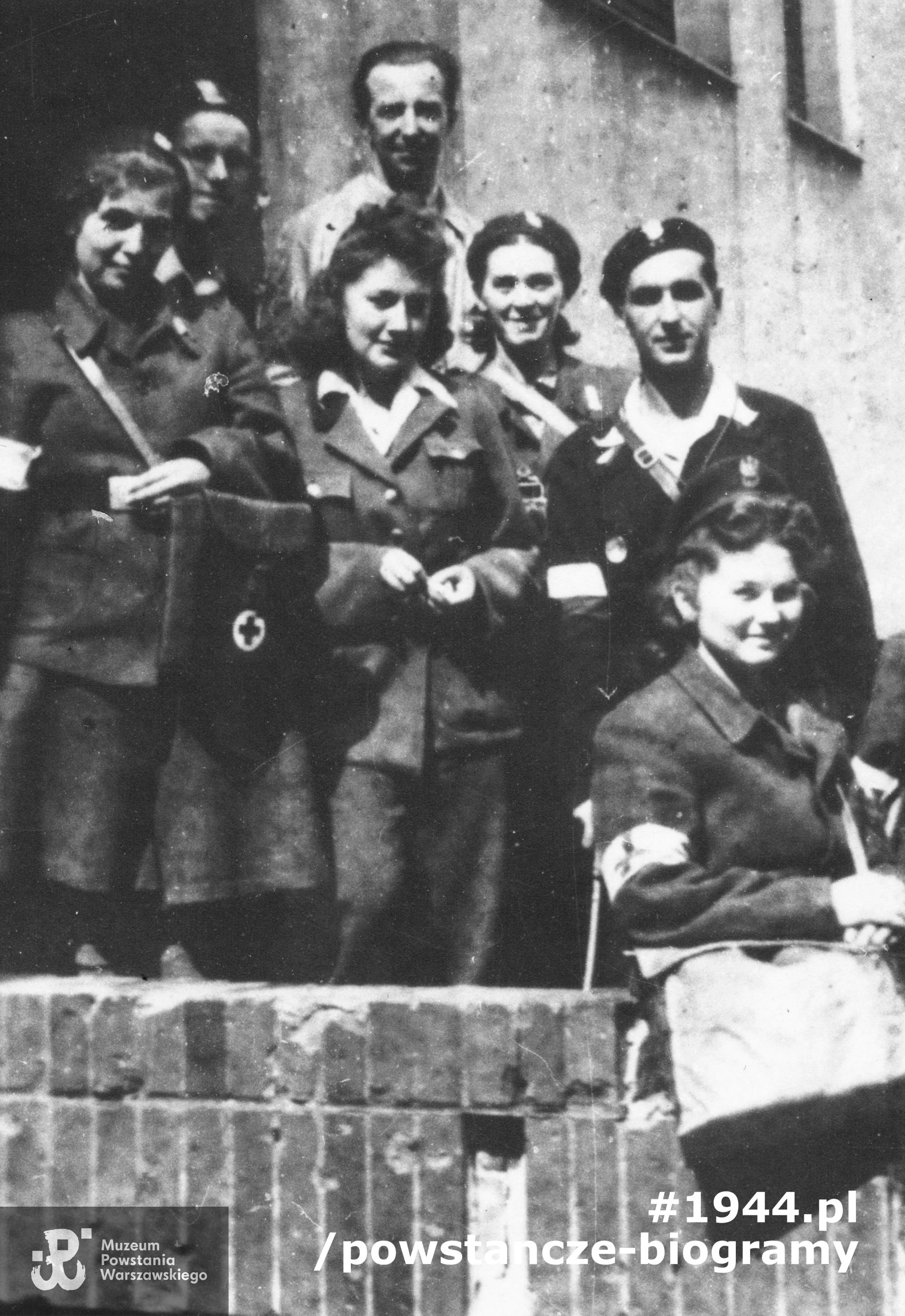 Fotografia z Powstania Warszawskiego. Fot. z archiwum rodzinnego Krystyny Wolskiej udostępniła p. Iwona Ewa Kirejczyk 