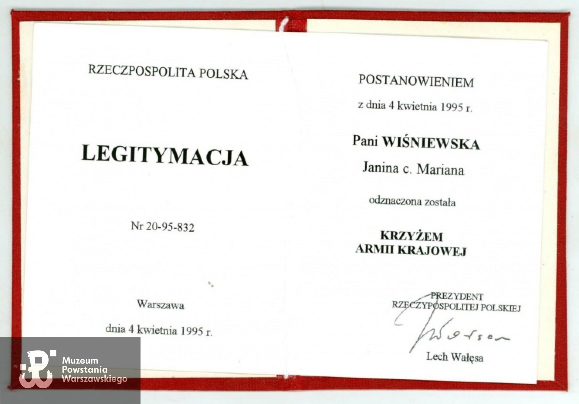 Legitymacja odznaczenia Krzyżem Armii Krajowej. Fot. archiwum rodzinne