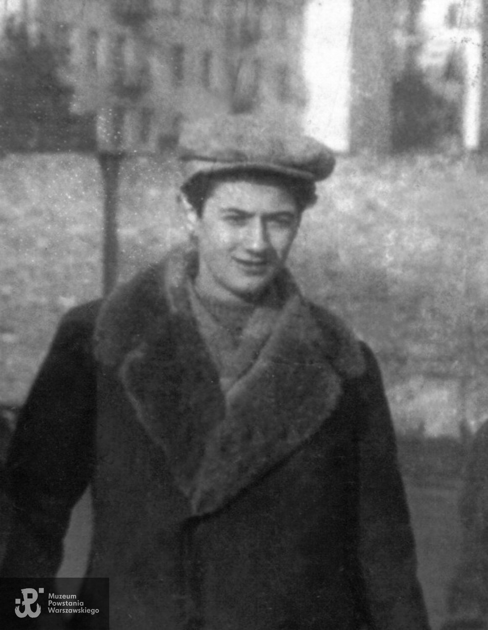 Józef Kuczyk ps. Długi, 1942 rok. Zdjęcie z archiwum Andrzeja Urbańca.