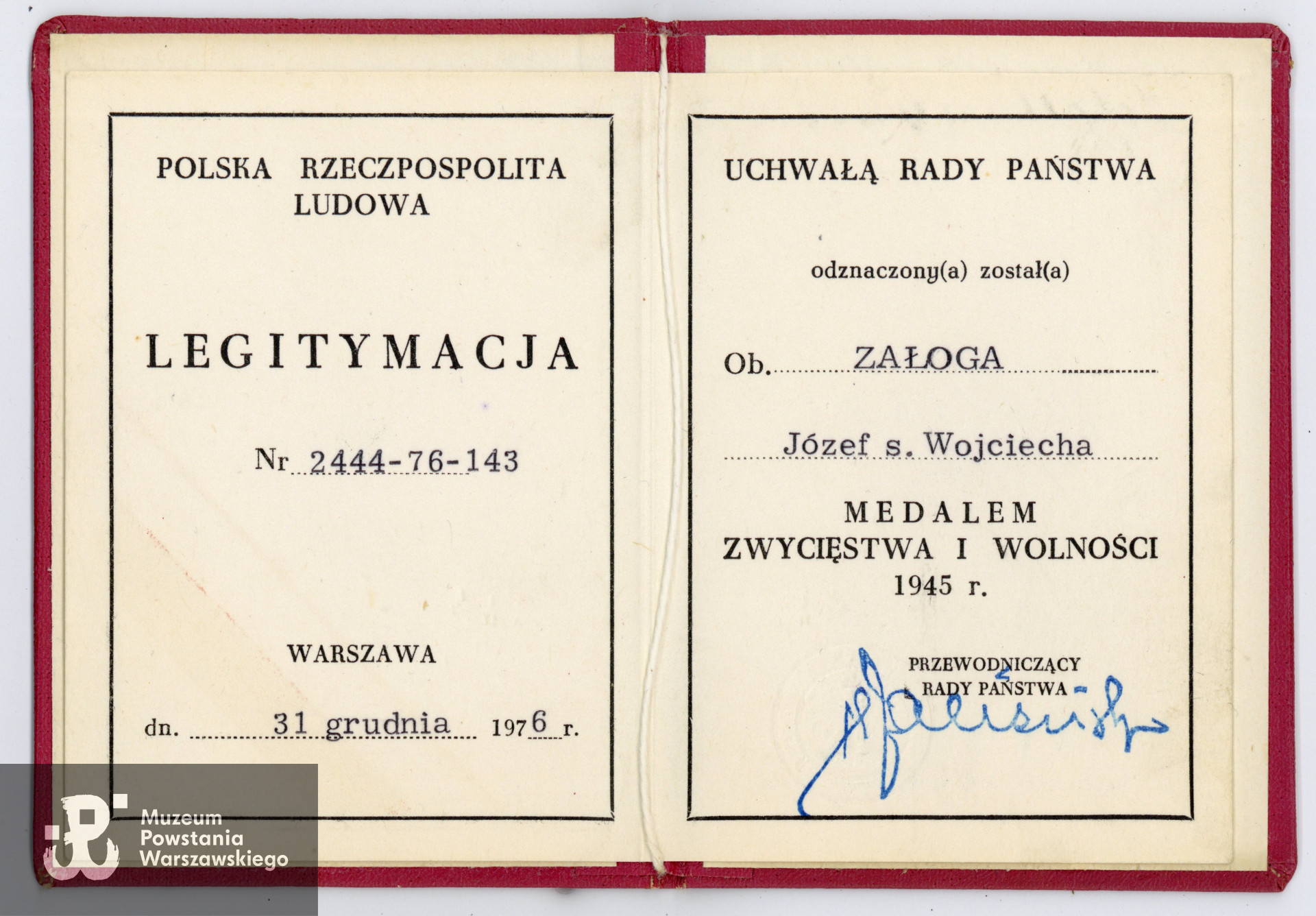 Legitymacja odznaczeniowa - Medal Zwycięstwa i Wolności 1945. Zbiory rodzinne, udostępniła  córka, p. Izabela Rola z domu Załoga
