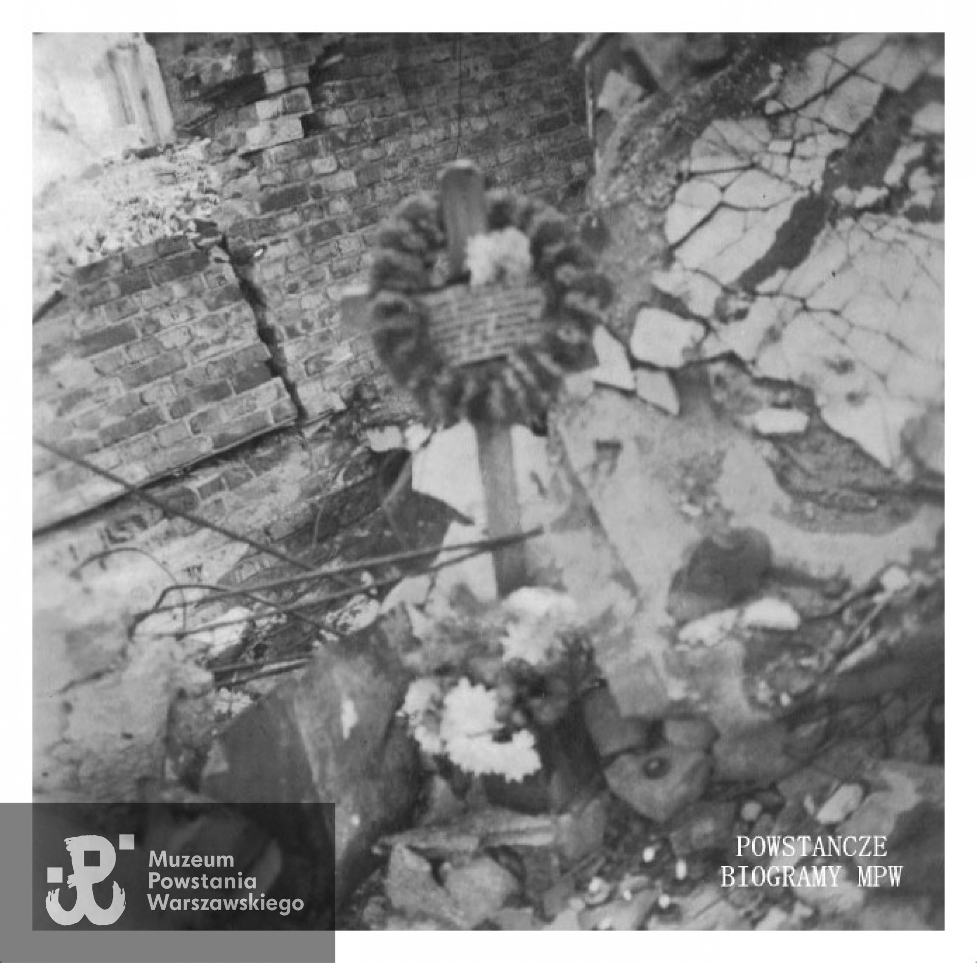 Ruiny fabryki Fiata przy ul. Sapieżyńskiej. Fot. z archiwum rodzinnego Michała Jandy