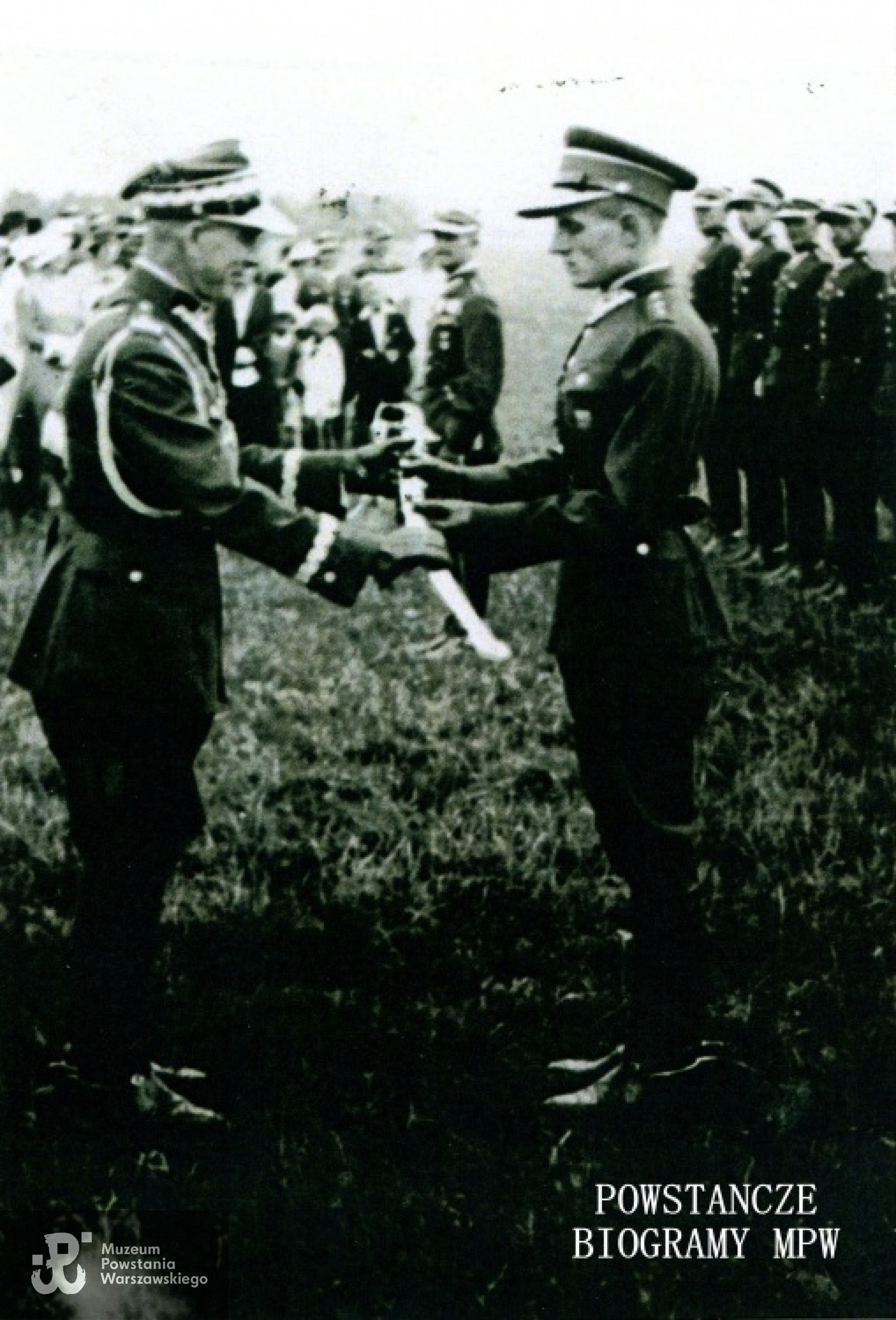 Pasowanie na oficera, Warszawa, 5-08-1934. Fot. ze zbiorów rodzinnych syna, p. Jacka Ostrzyckiego.