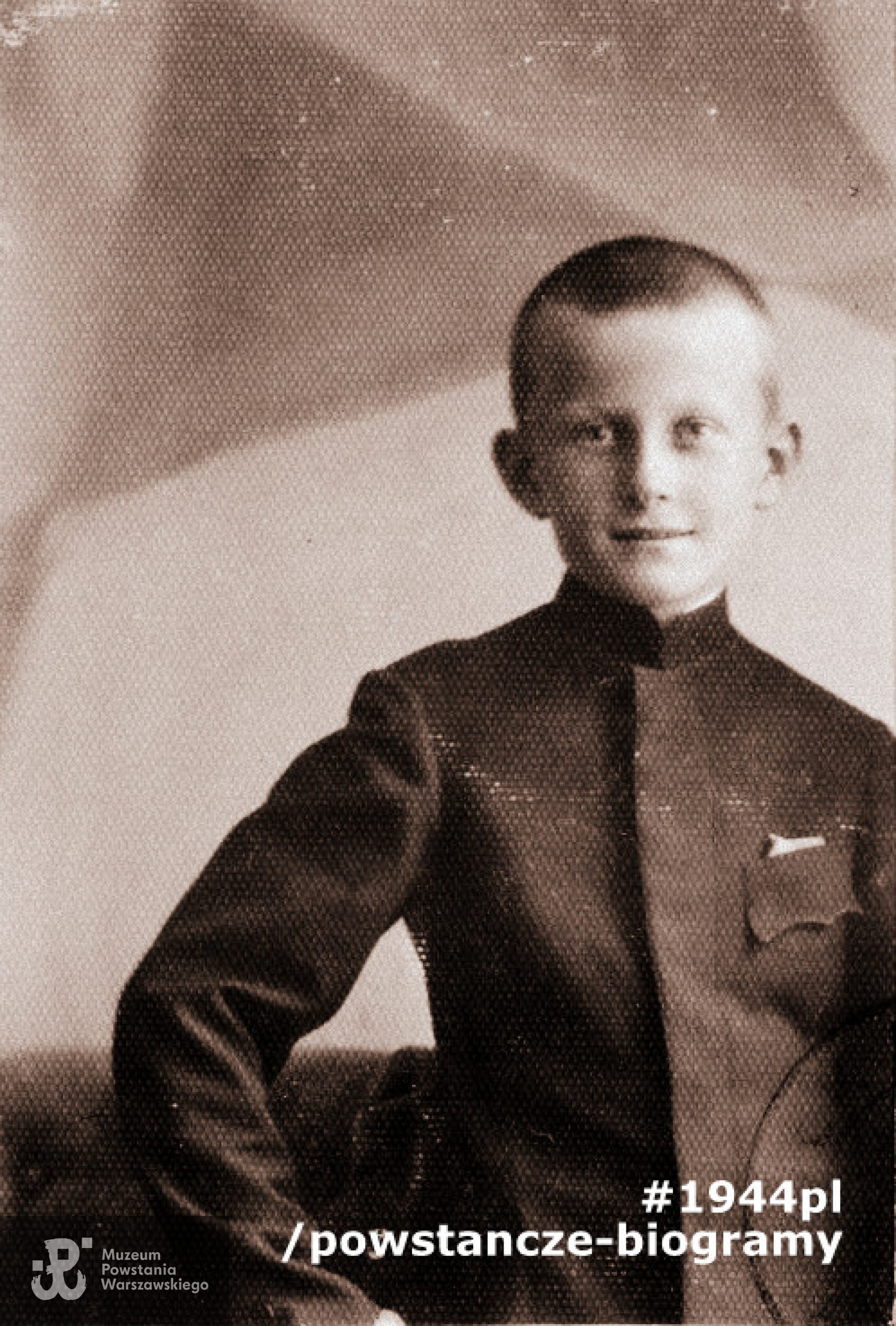 strz. Adam Zdanowicz "Adam" (1923-1944). Fot. ze zbiorów  p. Hanny Tomaszewskiej z domu Ostrzyńskiej i p. Macieja Tomaszewskiego