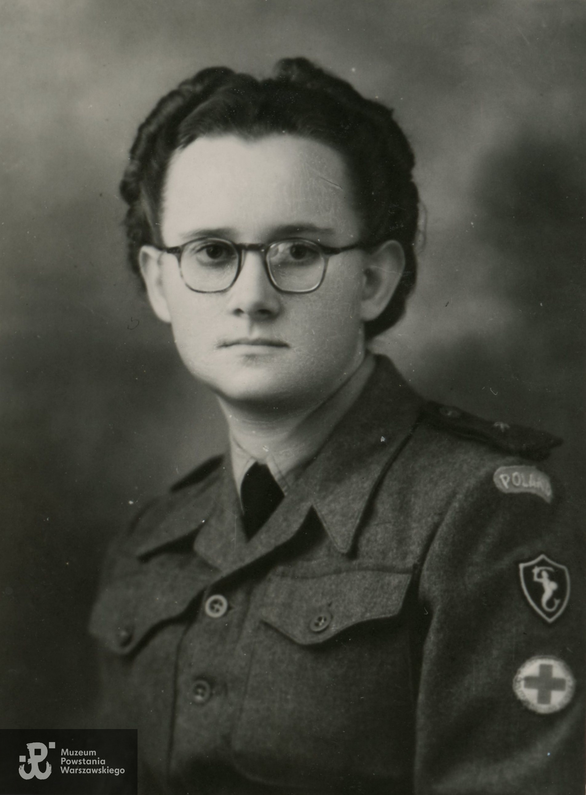 Jadwiga Dippel, po wyzwoleniu. Fotografia wykonana 24.11.1945  r.   w Polskim Szpitalu Wojennym w Trani, we Włoszech. Fot. ze zbiorów rodzinnych, skan udostępnił p. Tadeusz Dippel