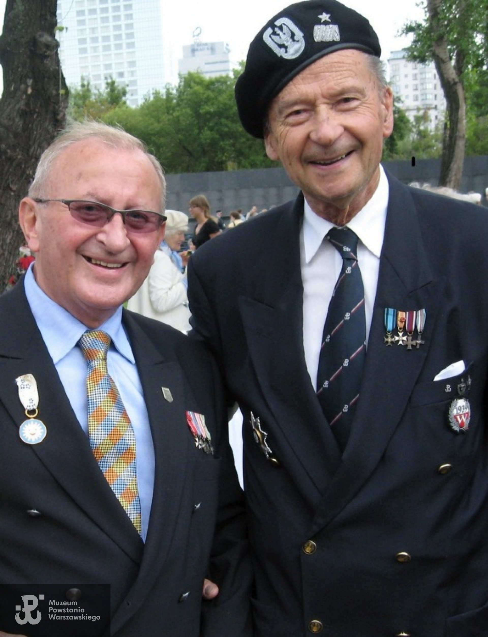 63. rocznica wybuchu Powstania Warszawskiego. Od lewej: Sławomir Pocztarski i gen. Zbigniew Ścibor-Rylski