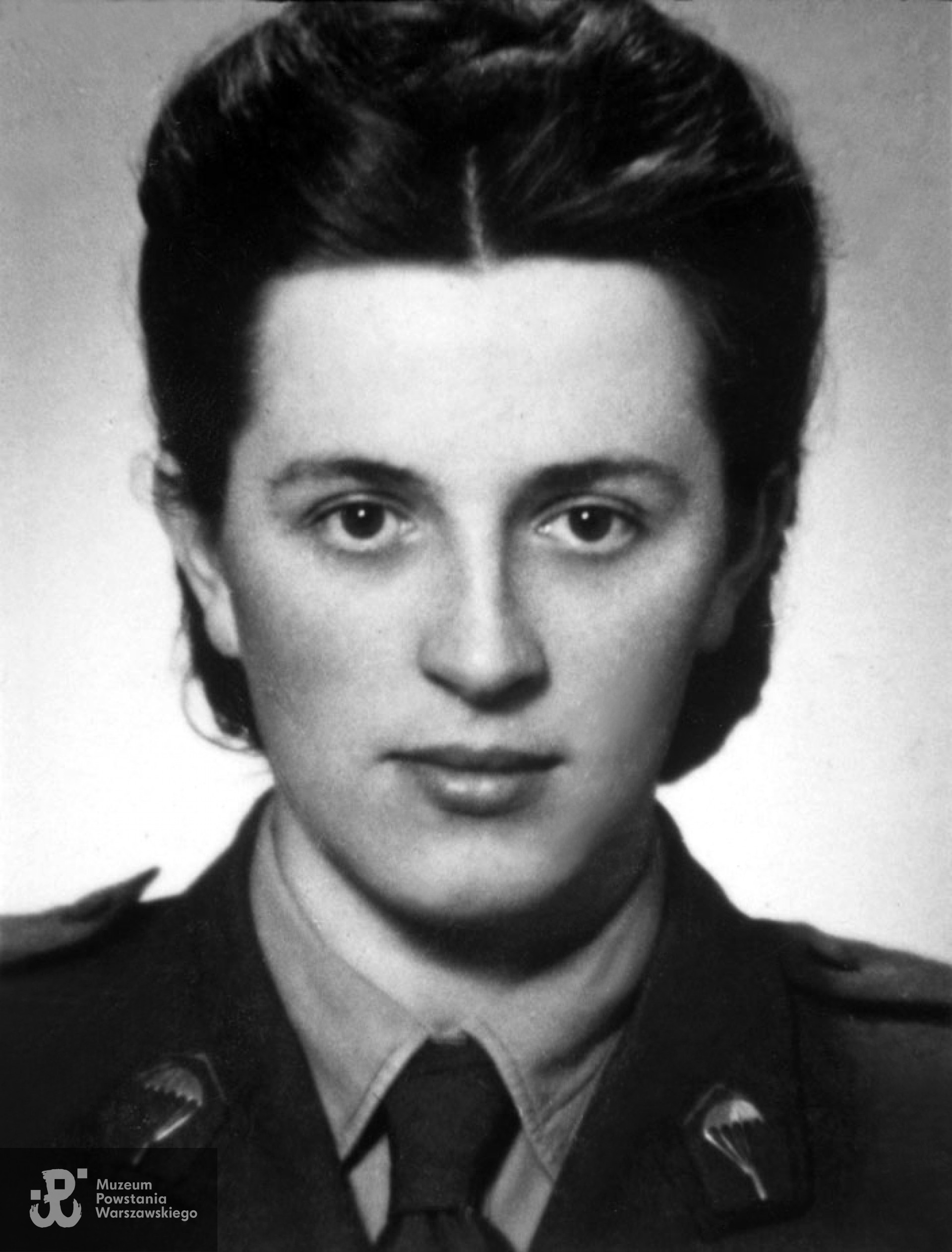 Irmina Kobylańska - Nawrocka ps. "Irma" - ok. 1945 r.  Fot. ze zbiorów Muzeum Powstania Warszawskiego, sygn. MPW-IP/2589