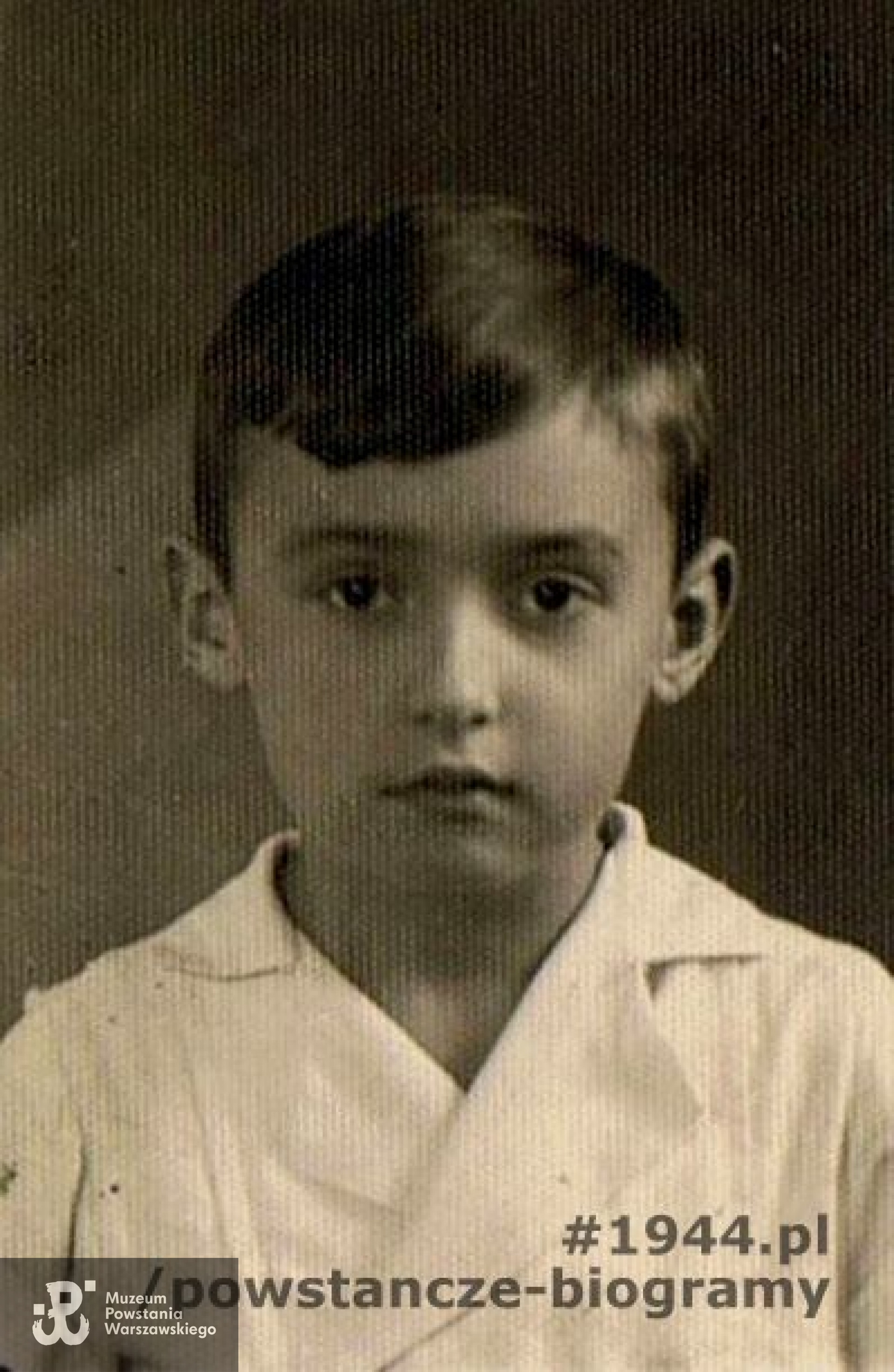 Jerzy Tadeusz Święcicki ps. "Dzieciak" (1926-1944). Na zdjęciu w wieku 8 lat - 1934 rok. Fot. z archiwum rodzinnego  Katarzyny Bajkowskiej