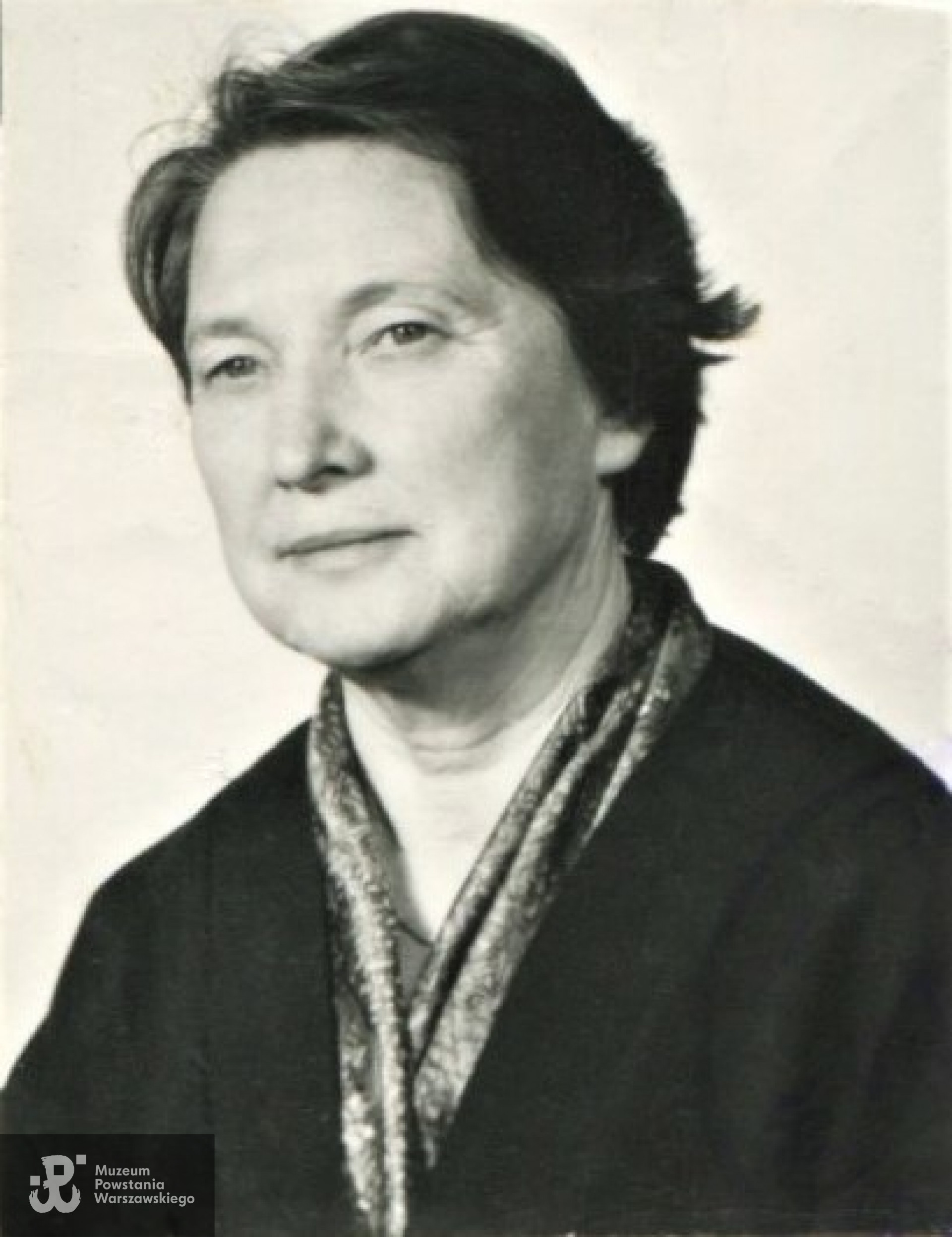 Janina Wołosiuk "Nina" (1925-2019). Fotografia z dokumentów kombatanckich. Skan wykonany w Pokoju Kombatanta MPW