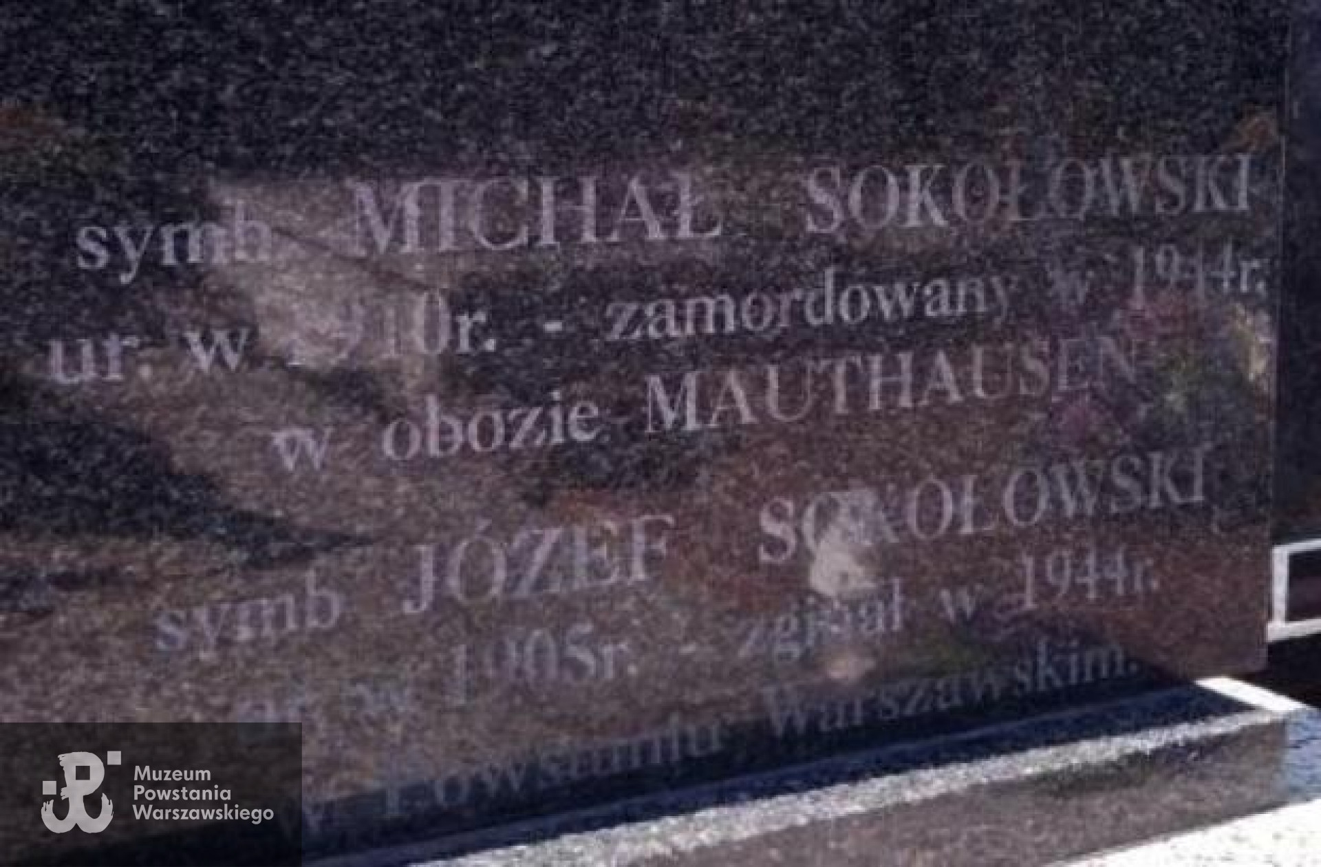 Mogiła symboliczna. Fot. tablicy epitafijnej udostępniła p. Zofia Sokołowska