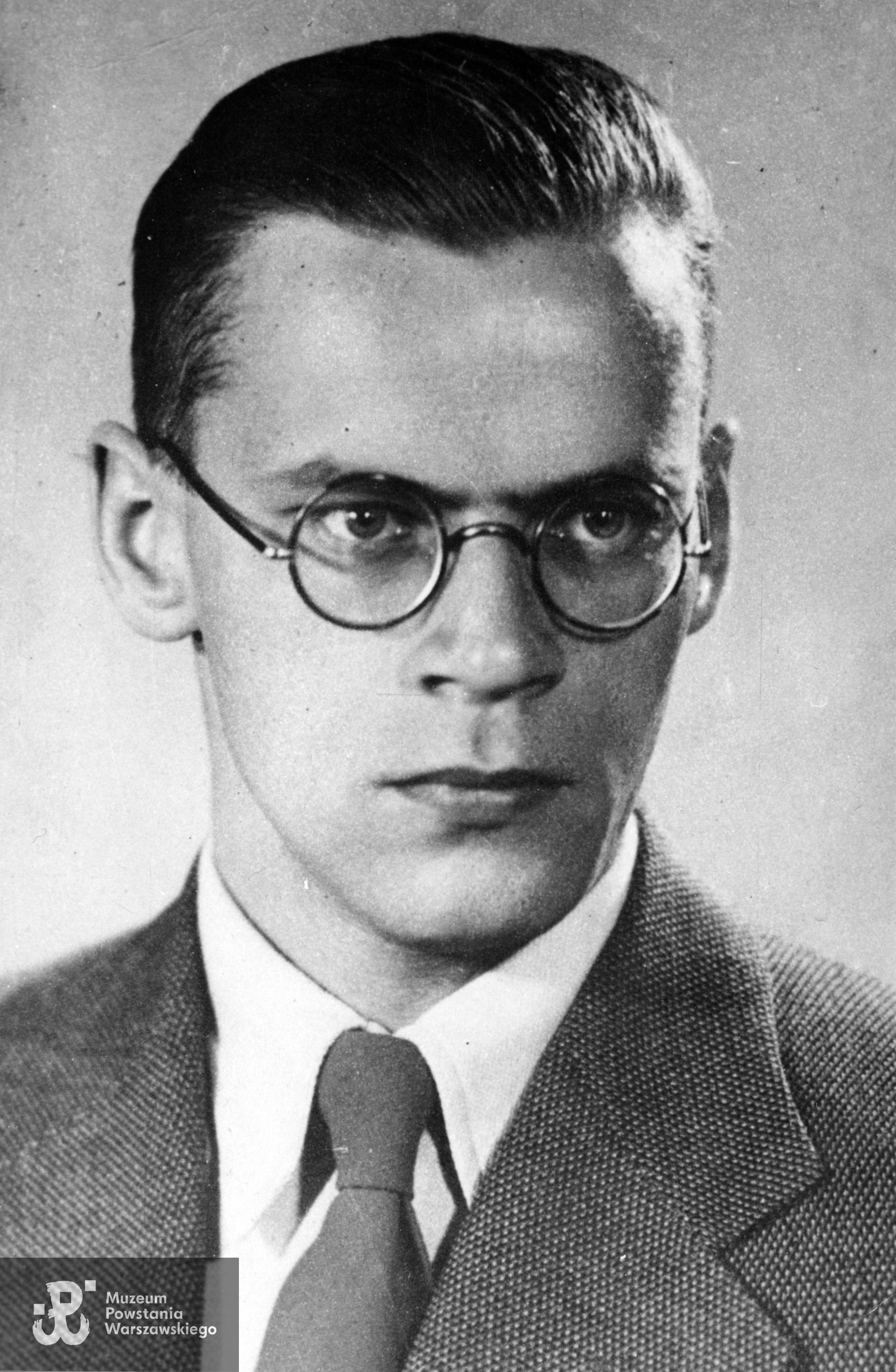 kpr. pchor. Tadeusz Malinowski "Skarbek" (1903-1944). Fot. ze zbiorów Muzeum Powstania Warszawskiego - materiały do Słownika Uczestników PW - zasób Pokoju Kombatanta