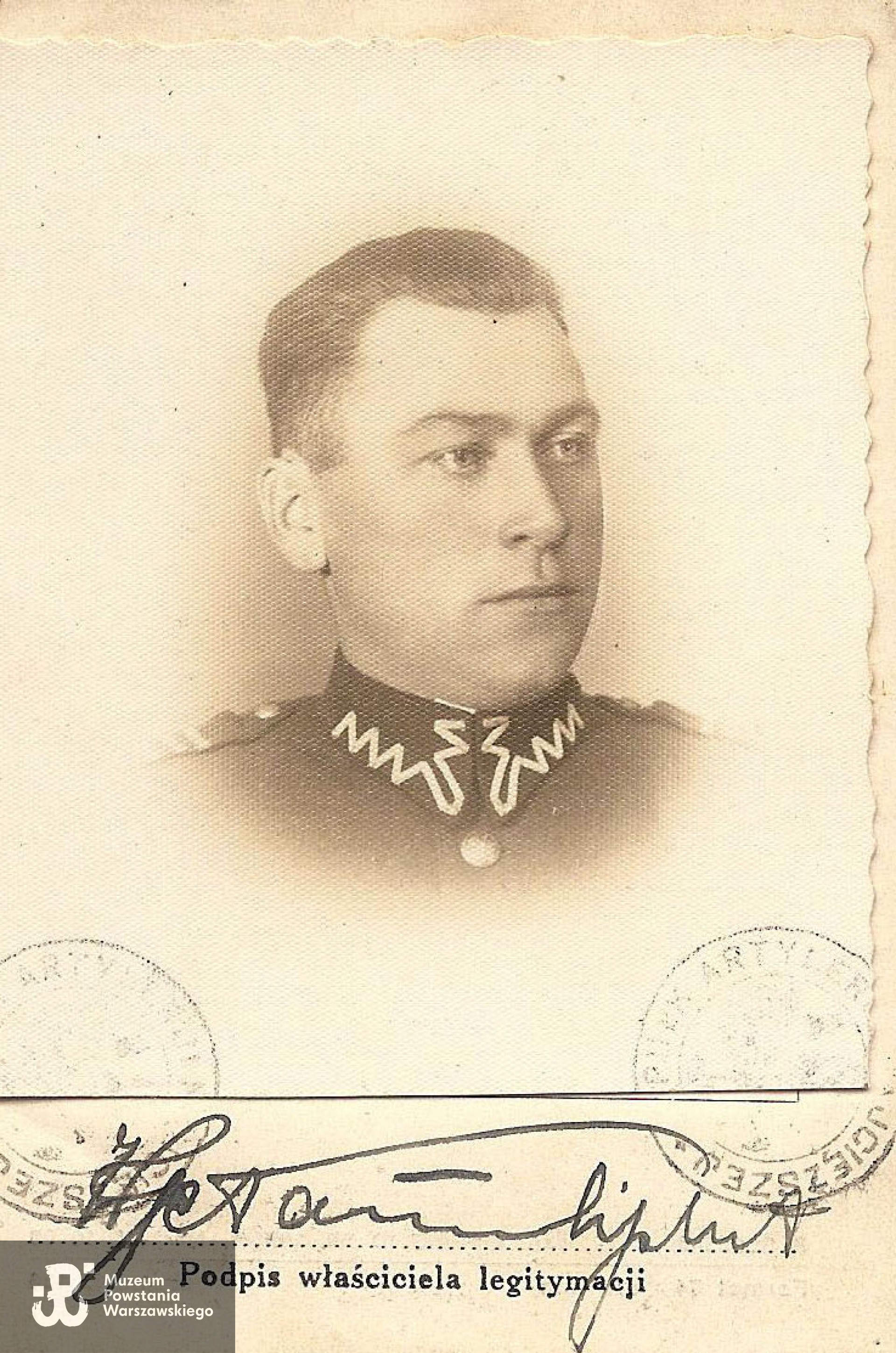 ppor. Wiktor Węcławski "Tell" (1907-2007). Fotografia legitymacyjna ze zbiorów rodzinnych p. Piotra Węcławskiego