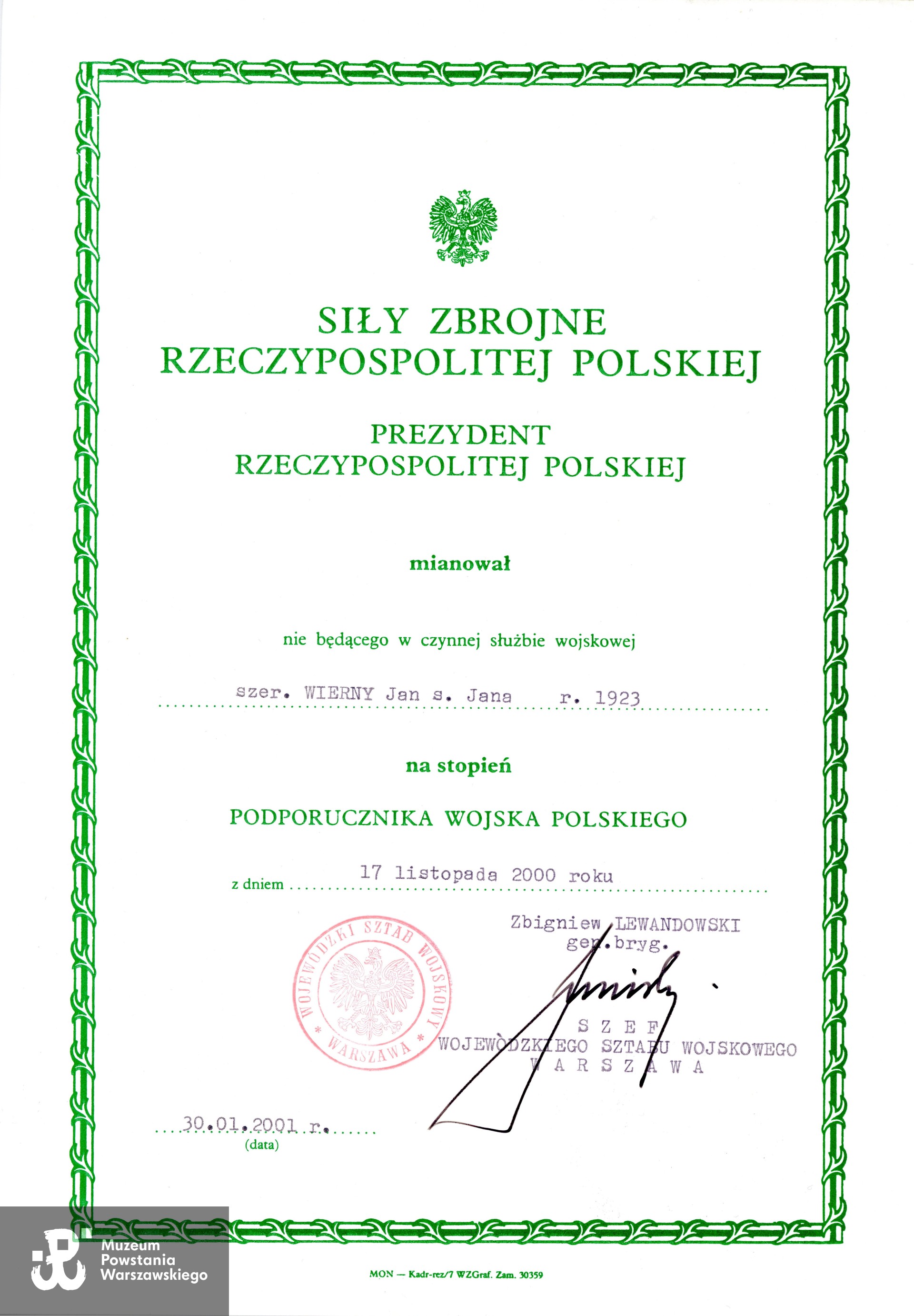 Nominacja na stopień podporucznika WP - 2000 r. Ze zbiorów rodzinnych p. Joanny Lechowicz, córki Powstańca. Skany wykonano w Muzeum Powstania Warszawskiego wiosną 2025 r. 