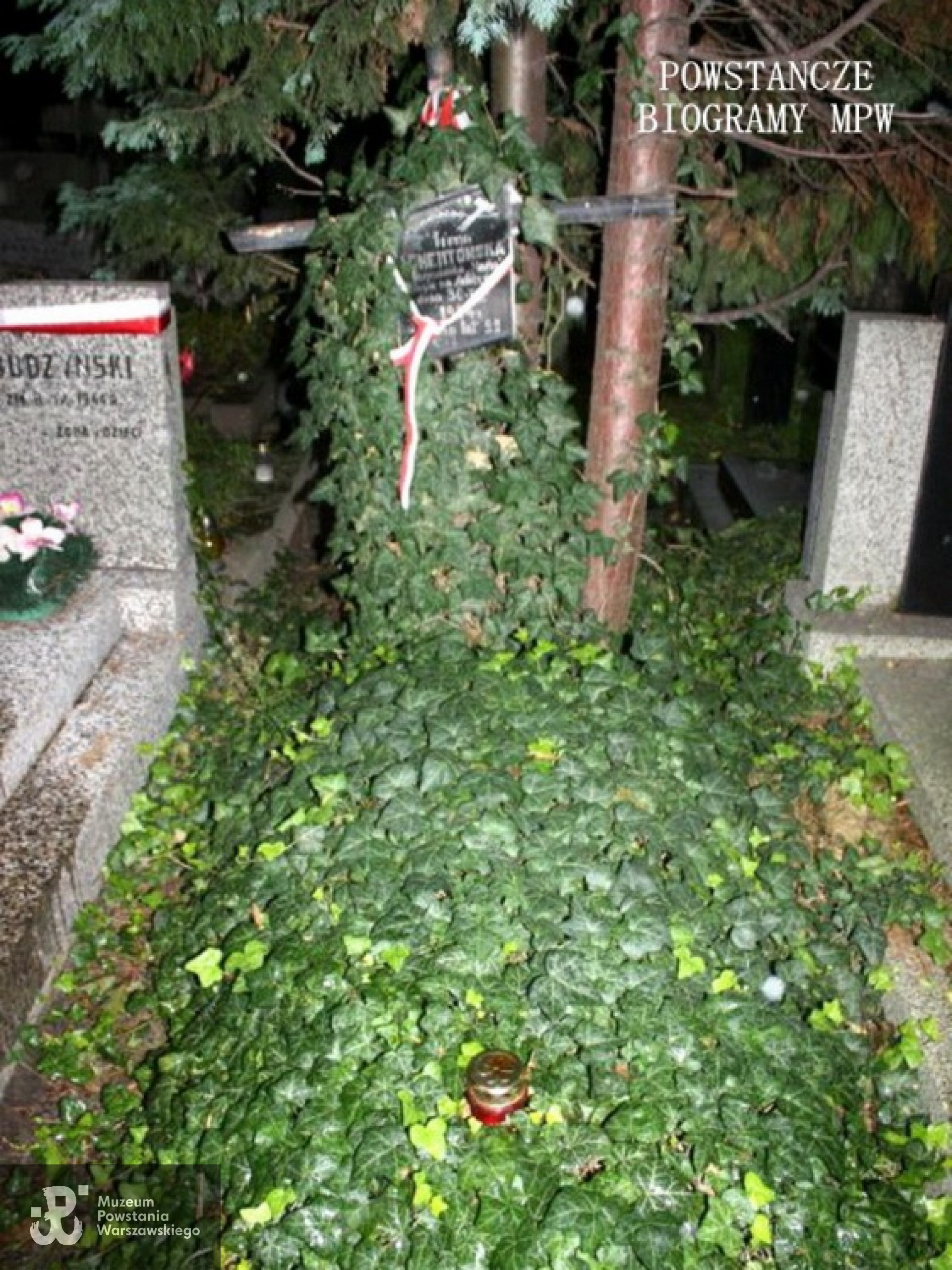 Grób Ireny -  Cmentarz Wojskowy na Powązkach, kw. A 27.  Fot. z archiwum rodzinnego Elżbiety Jalowskiej