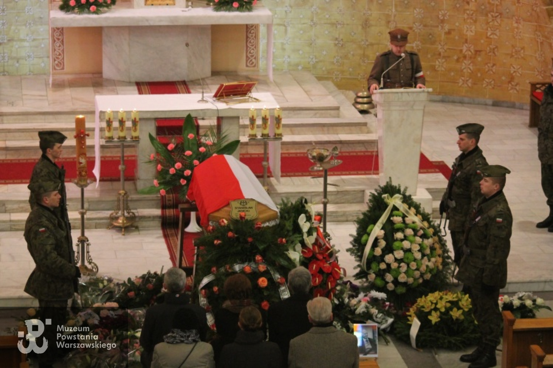 Uroczystości pogrzebowe, Sochaczew, 11 lutego 2014 r. Fot. Jakub Milewski - Centrum Kultury, Promocji i Sportu UM w Sochaczewie.