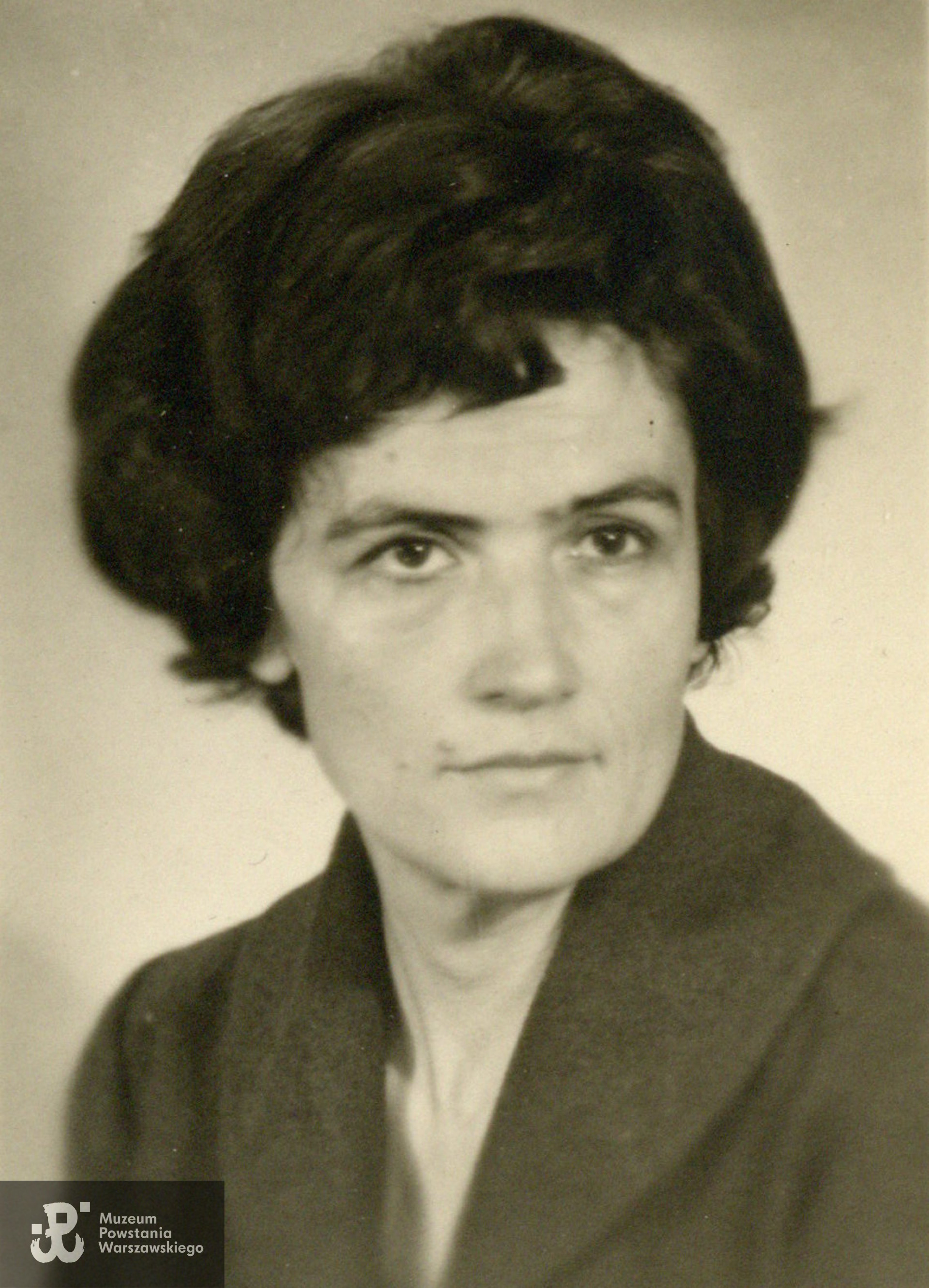 Ze zbiorów Pani Teresy Neuman, do wykonania kopii udostępnił p. Wojciech Fudala, wnuk Teresy Wandy Neuman z d. Rose. Skany wykonano w Muzeum Powstania Warszawskiego w maju 2023 r.