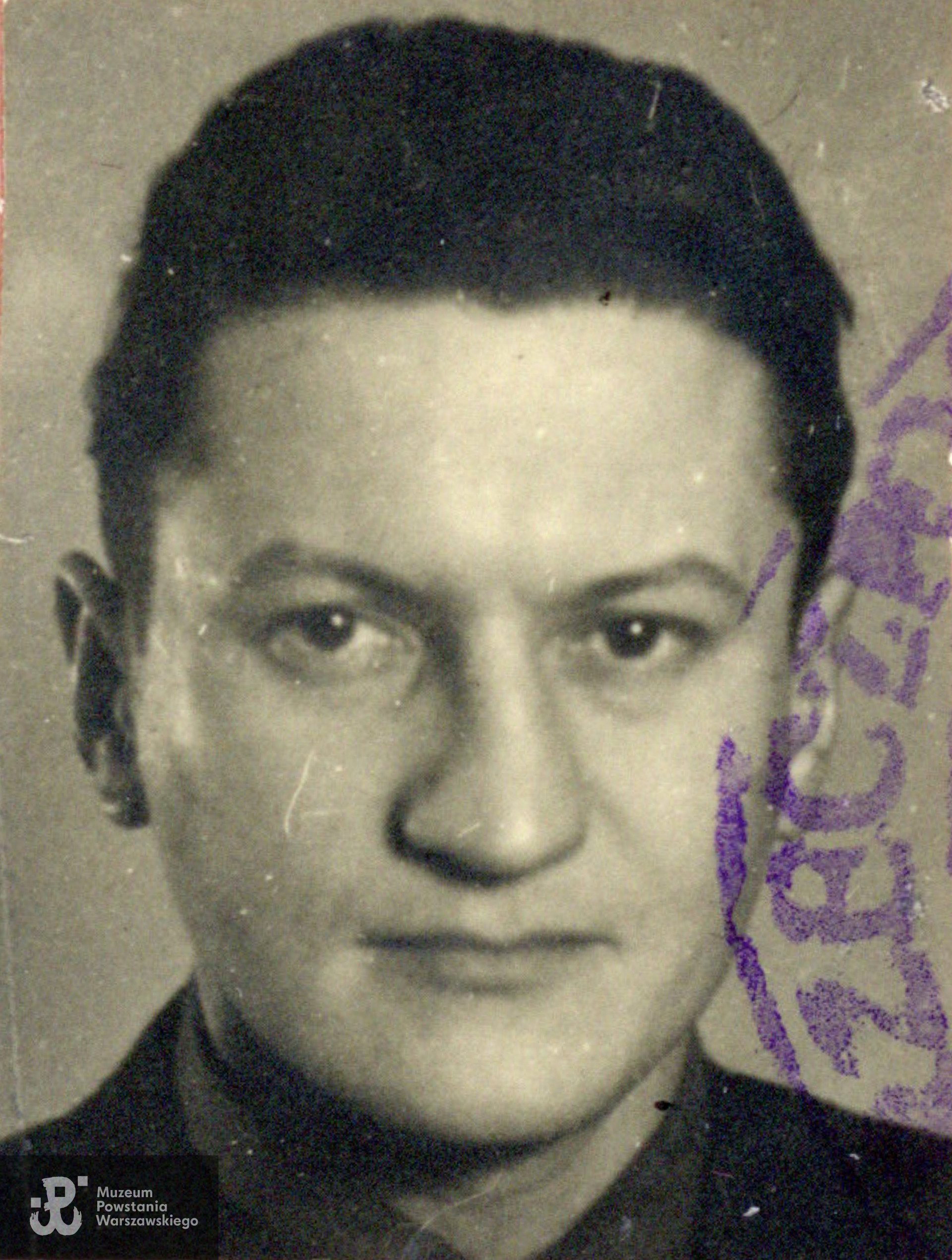 Zdjęcie wykonane po zakończeniu wojny dołączone do dokumentów repatriacyjnych.