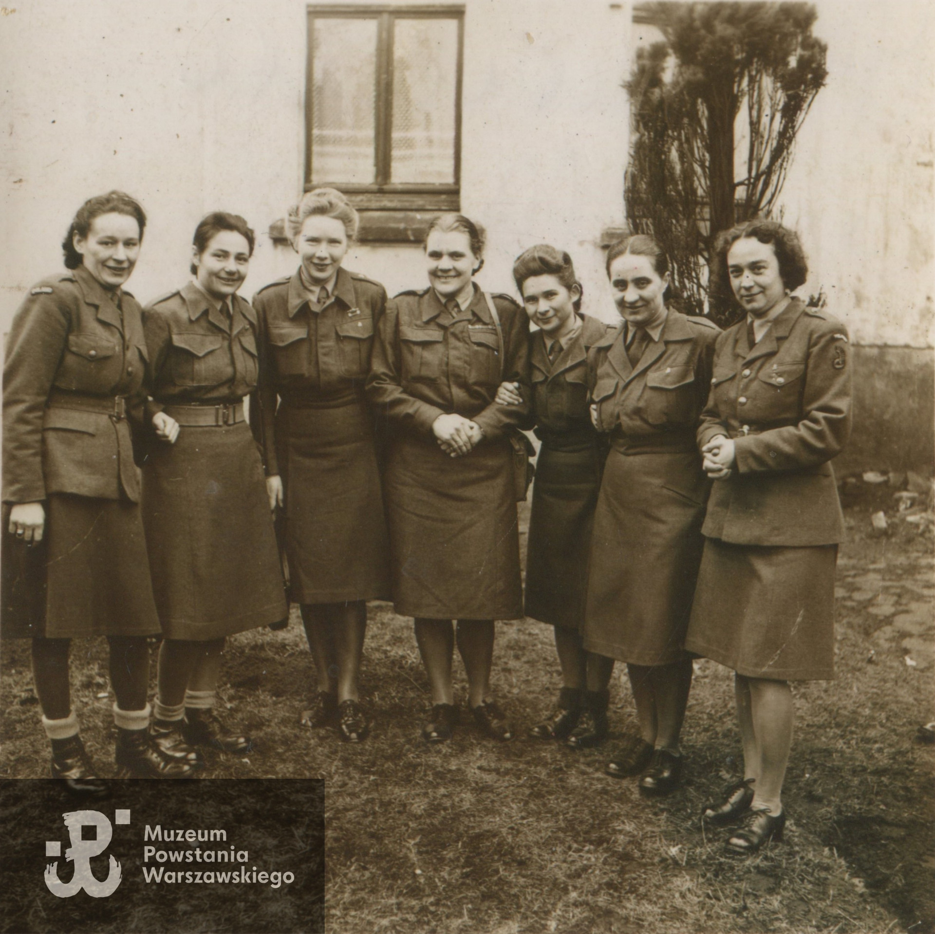 Fot. z archiwum rodzinnego p. Marii Elżbiety Dembek z d. Zapart ps. Miśka, udostępnił  p. Roman Dembek