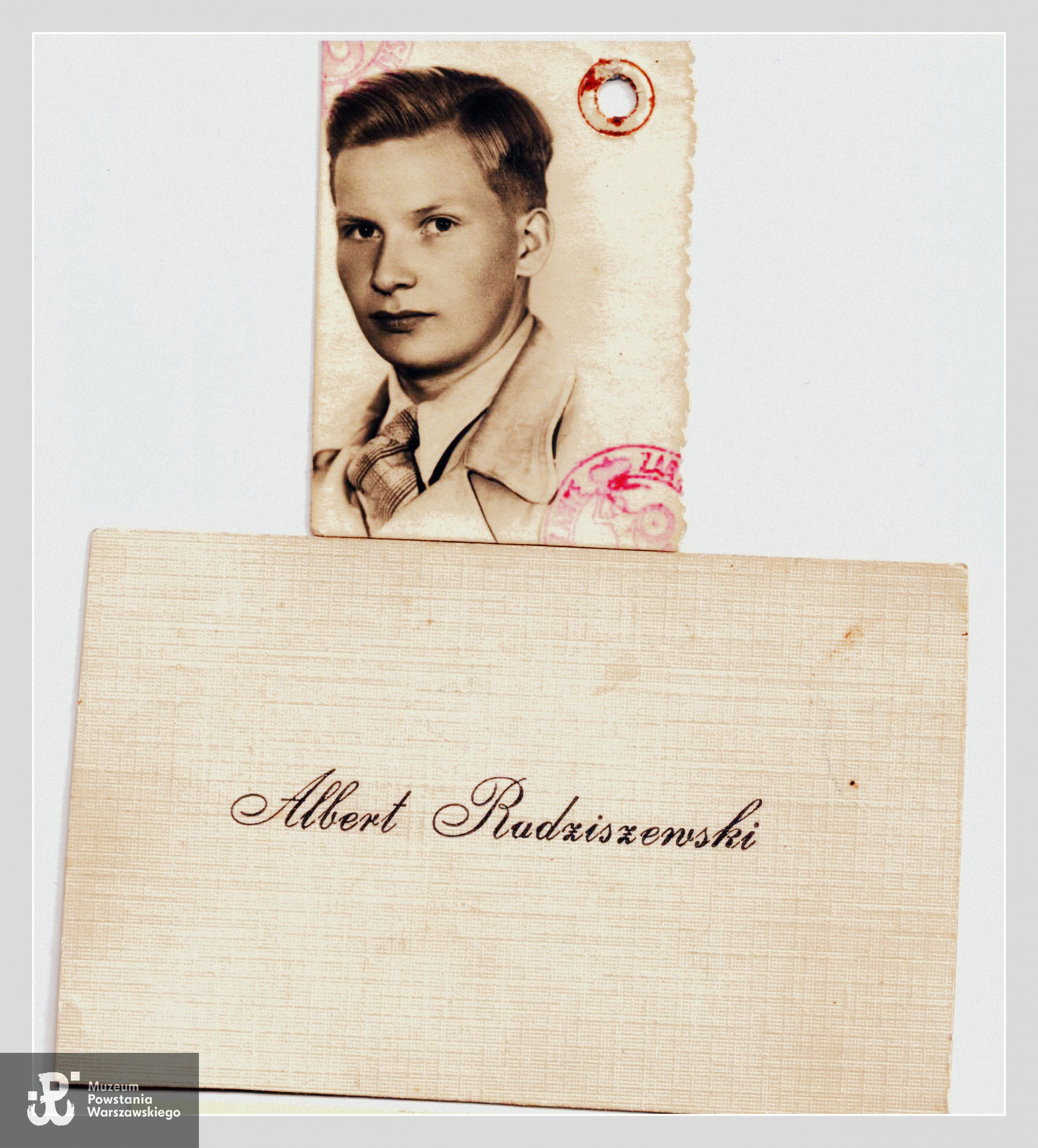 Albert Radziszewski - młodszy brat Henryka, ur. 28.02.1920, pojmany przez Niemców  8 maja 1944 roku w obławie na ul. Marszałkowskiej w Warszawie, a następnie rozstrzelany. Fot. z archiwum rodzinnego p. Stefana Radziszewskiego