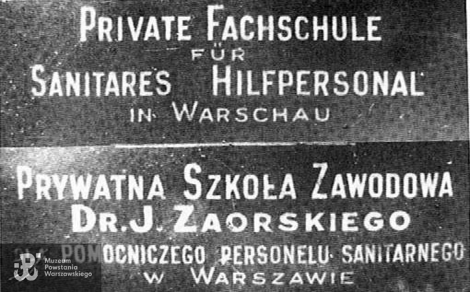 Tablica Szkoły Zaorskiego z Krakowskiego Przedmieścia