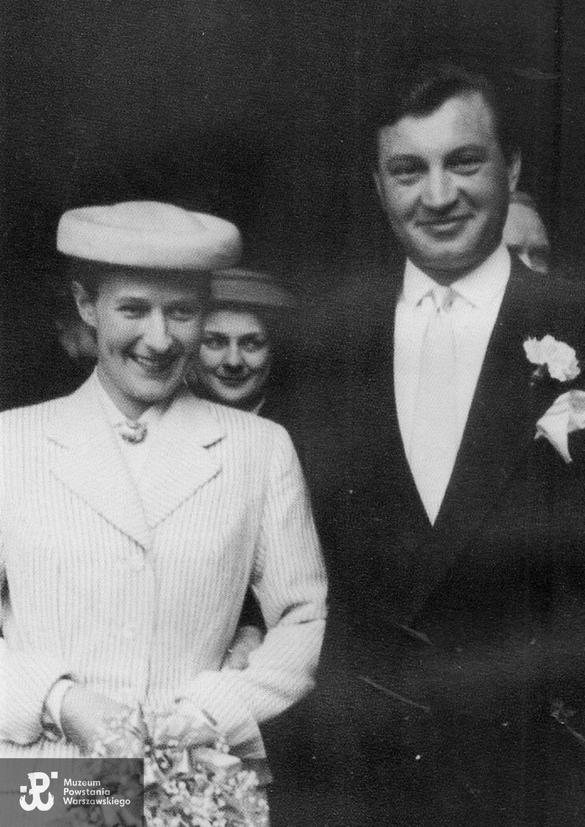 Ślub Wandy Z Tadeuszem Lesiszem, 16 czerwca 1956, kościół Brompton Oratory w Londynie. Fot. archiwum prywatne.