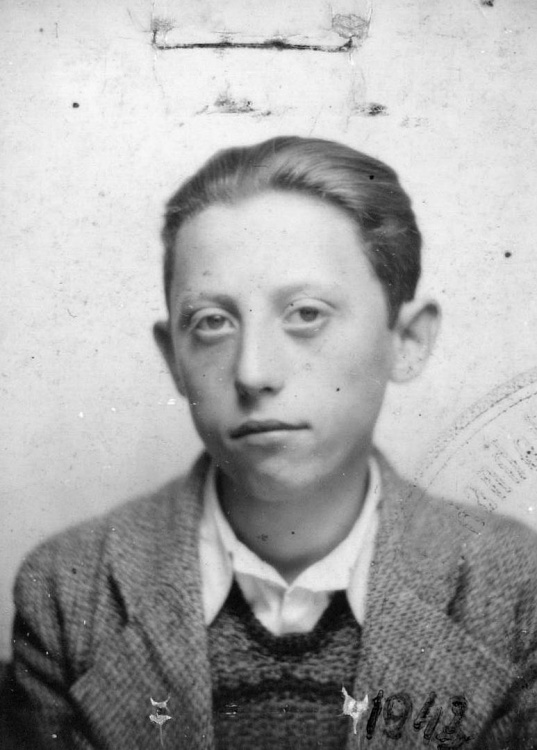 Zdzisław Burny "Miki", 1942 rok. Zdjęcie z archiwum rodzinnego Zdzisława Burnego.