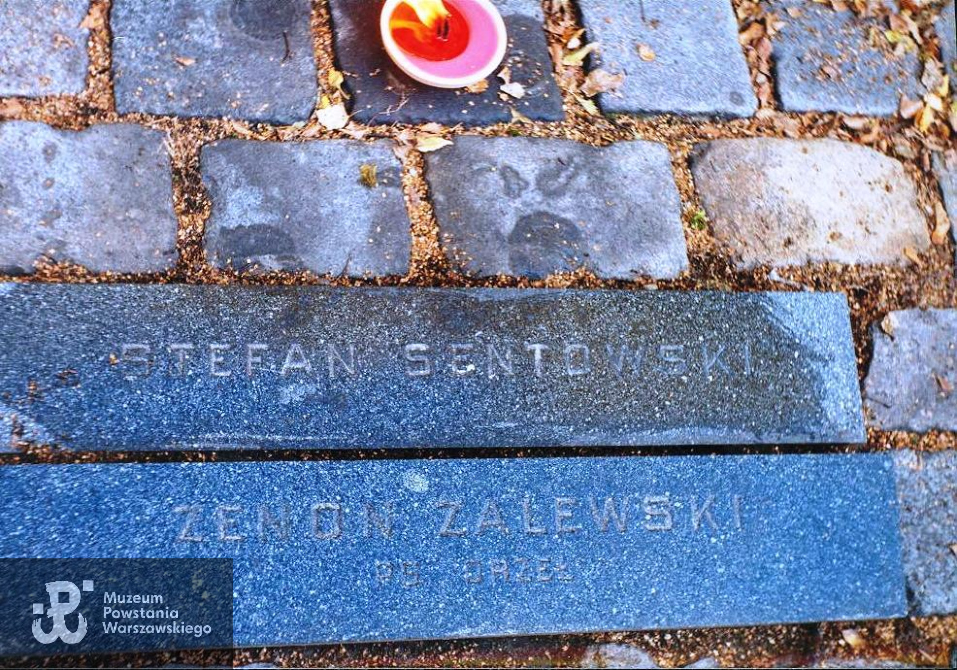 Fot. Andrzej Dławichowski, materiały do Słownika Uczestników Powstania Warszawskiego: kwerenda Powązki.