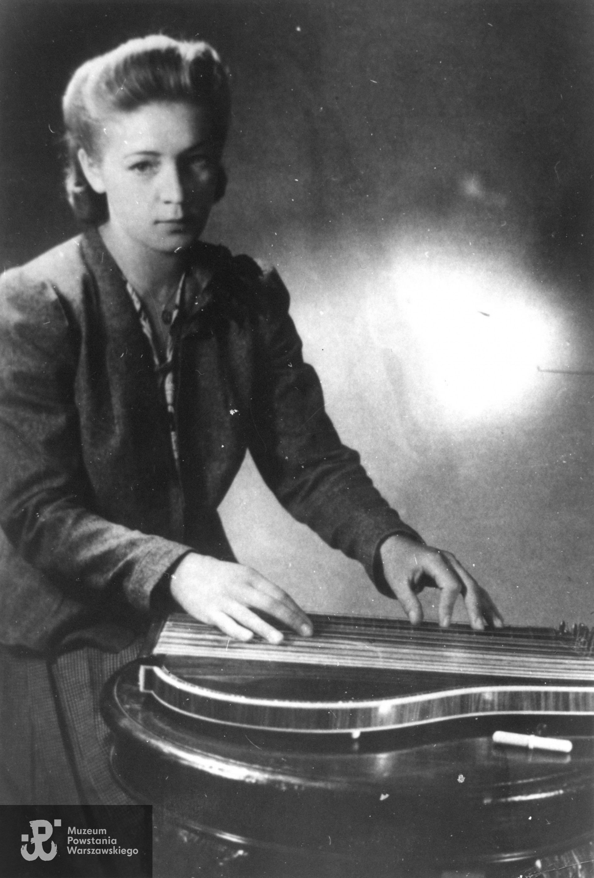 Emilia Zielińska „Jutrzenka”, „Mila" (1908-1944). Fot. ze zbiorów Muzeum Powstania Warszawskiego - materiały Ewy Orlikowskiej - Krasnowolskiej