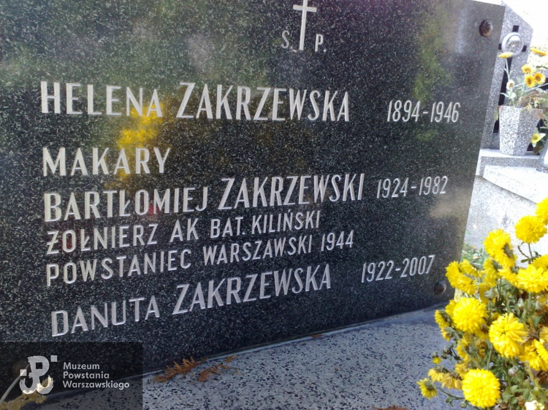 Grób rodzinny Zakrzewskich na cmentarzu w Brwinowie