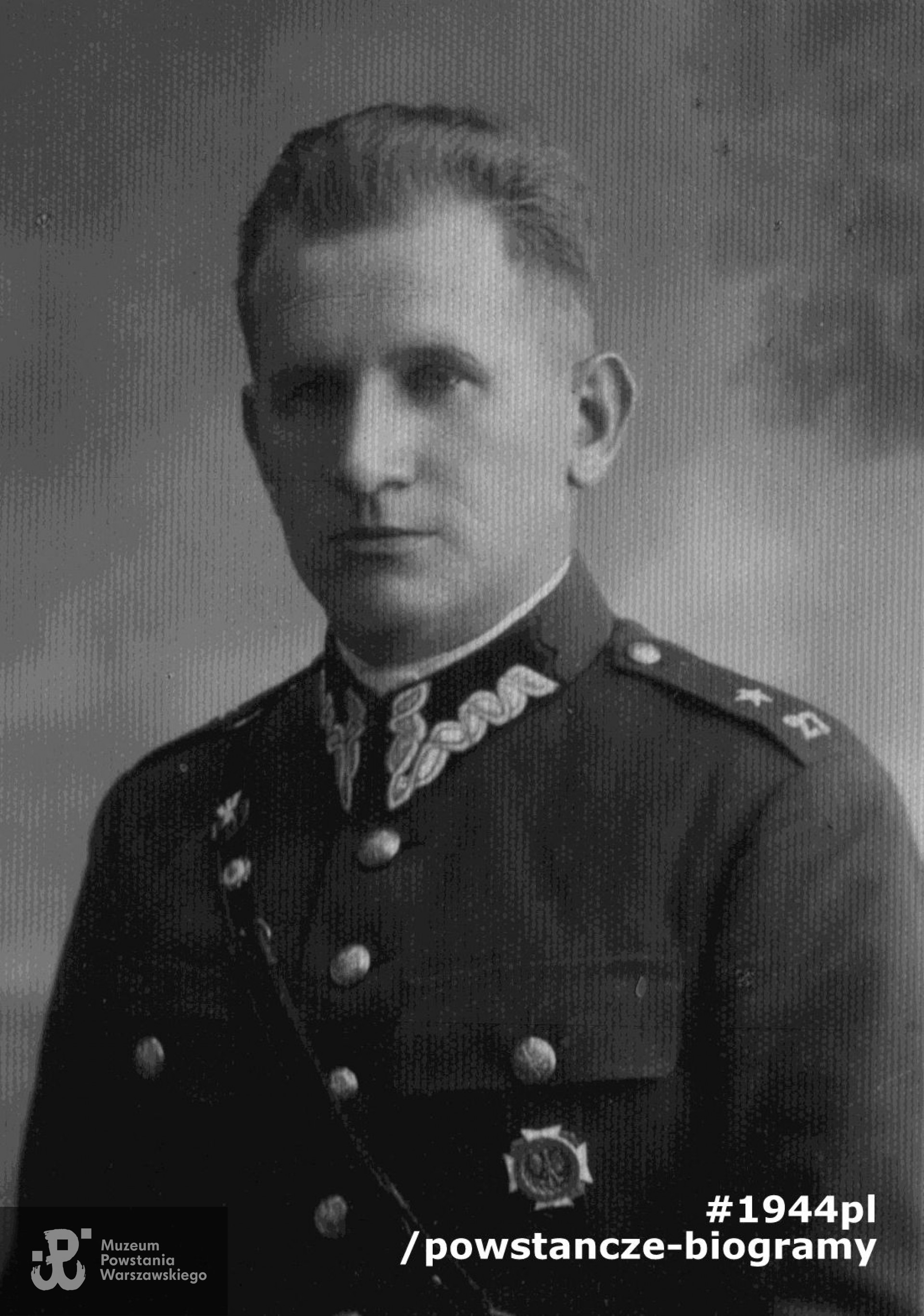 20.06.1930 rok,  ppor. Stefan Teodor Piotrowski  w 27. Pułku Artylerii Lekkiej we Włodzimierzu Wołyńskim. Fot. ze zbiorów rodzinnych, skan udostępnił p. Piotr Surma, wnuk Powstańca