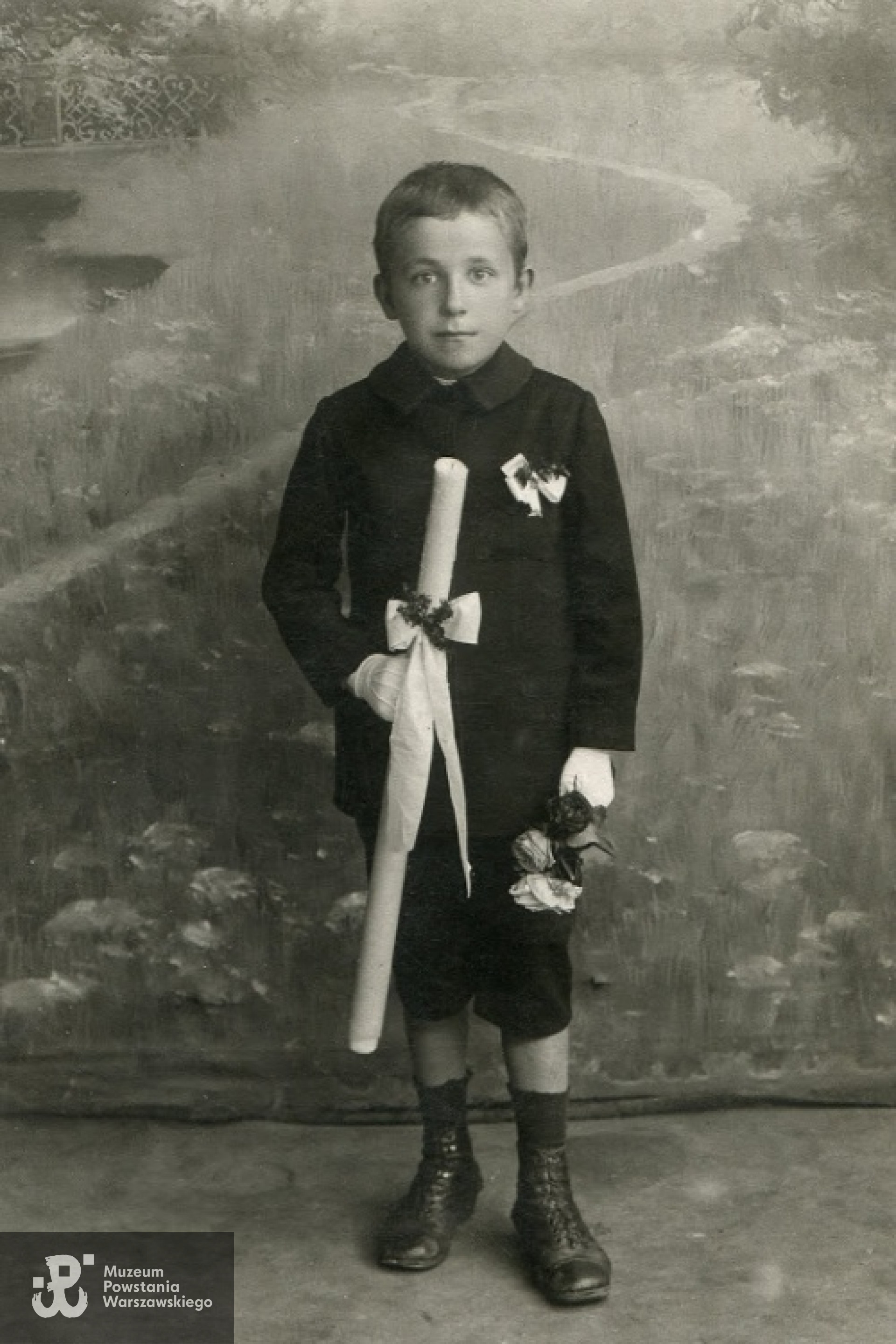 Pierwsza Komunia św.  Częstochowa 1917. Zdjęcie z archiwum rodzinnego Barbary Glińskiej.