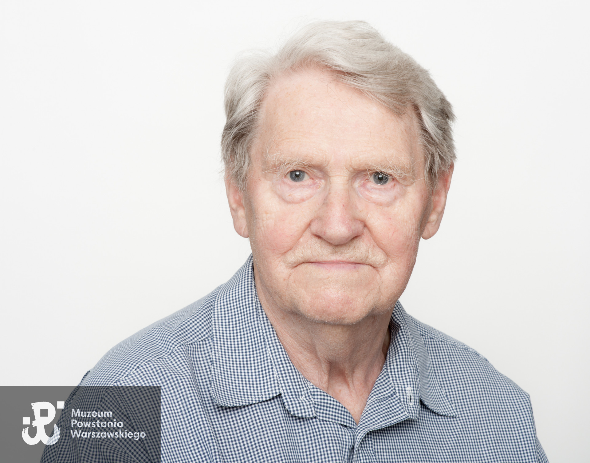 Zdjęcie z serii portretów Powstańców Warszawskich wykonanych w ramach projektu "1944/70/2014" realizowanego przez grupę WWPHOTO dla uczczenia 70. rocznicy wybuchu Powstania Warszawskiego. Muzeum Powstania Warszawskiego, 22.07-04.08 2013.