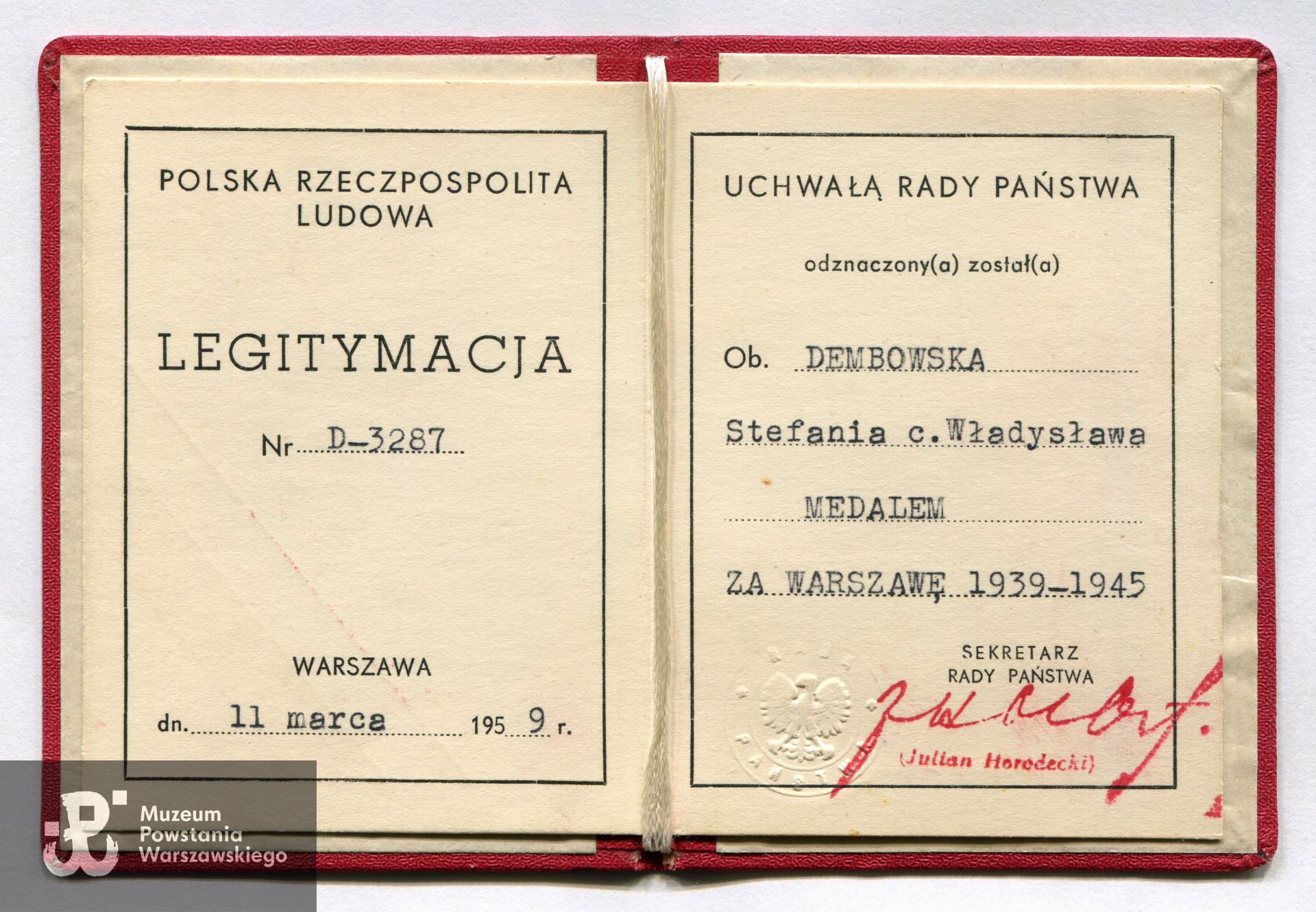 Legitymacja odznaczeniowa - Medal za Warszawę 1939 -1945. Z archiwum rodzinnego p. Stefanii Dembowskiej