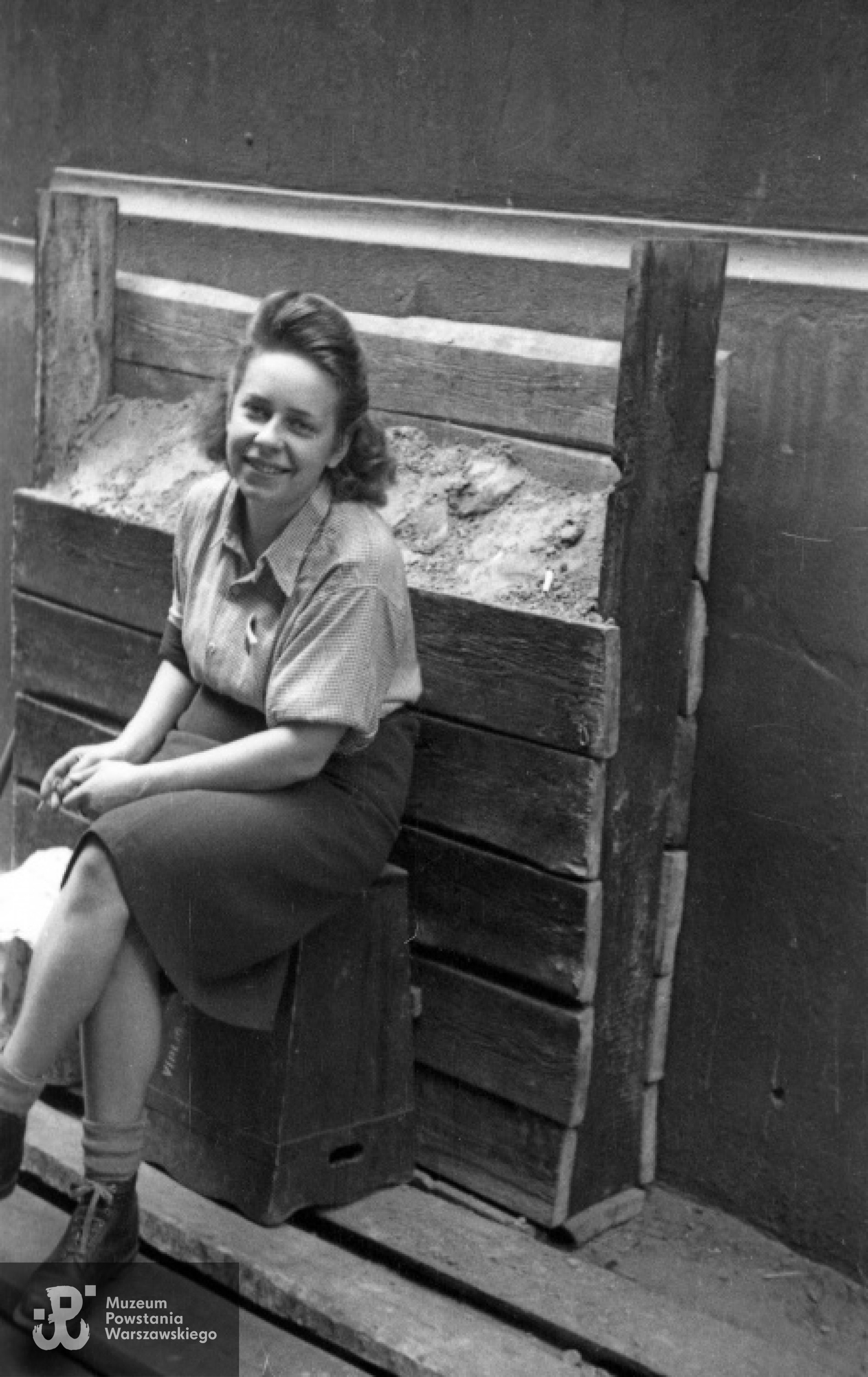 Fot. Andrzej Bargiełowski "Stańczyk". Ze zbiorów Fototeki Muzeum Powstania Warszawskiego, sygn. MPW-IN/879, prawa autorskie: MPW.