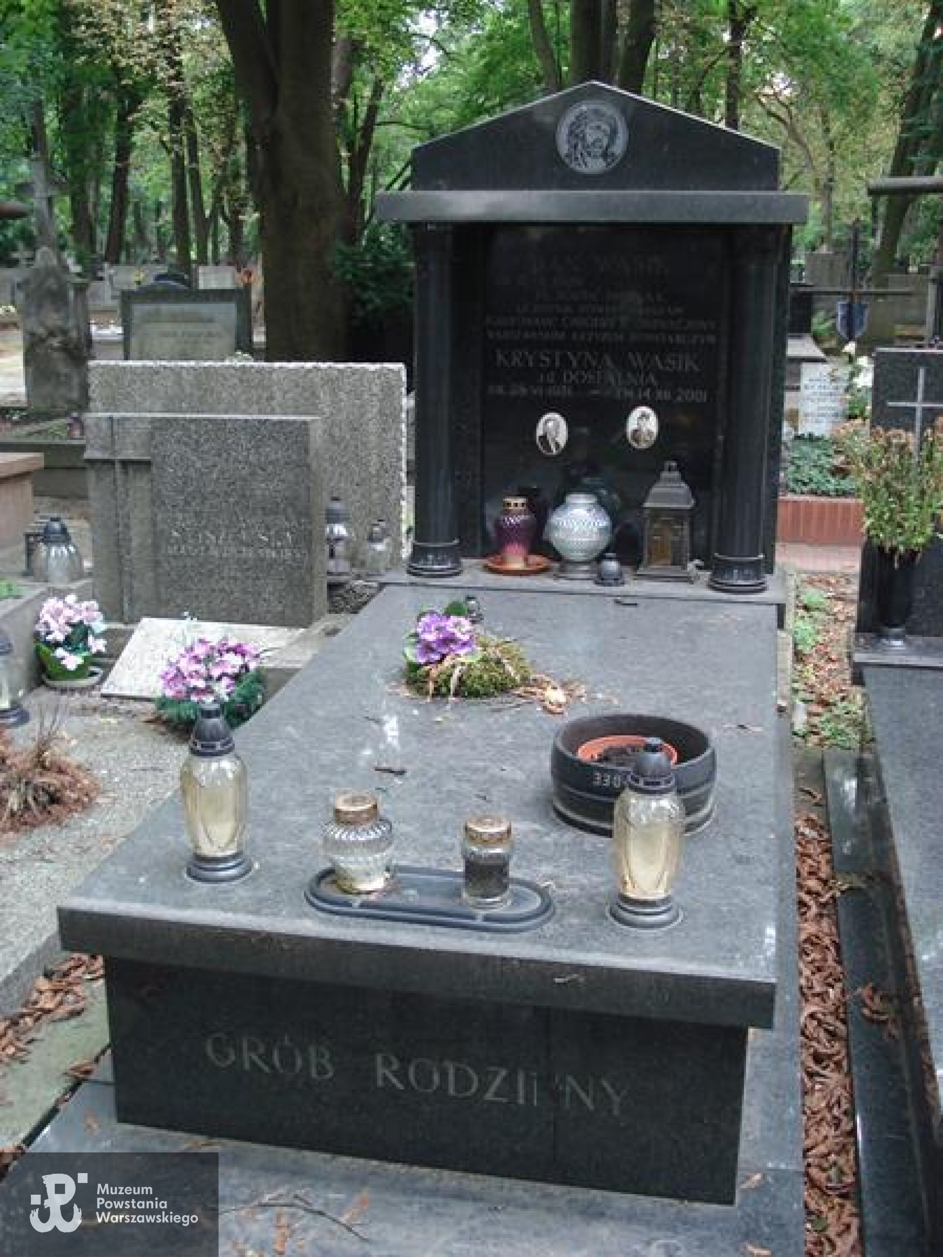 Fot. Warszawskie Zabytkowe Pomniki Nagrobne - <i>cmentarze.um.warszawa.pl</i>