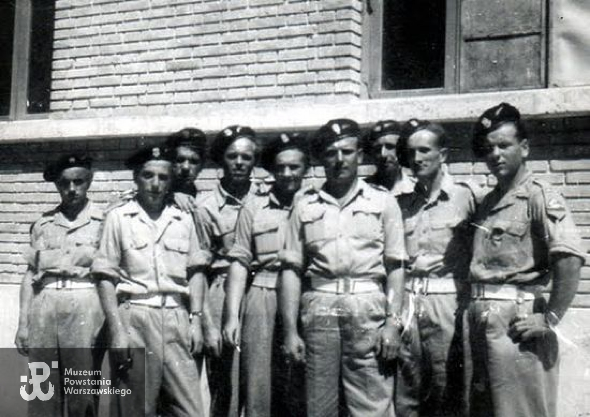 Ze zbiorów Andrzeja Łęckiego/Archiwum 2. HBAP "Żbik"