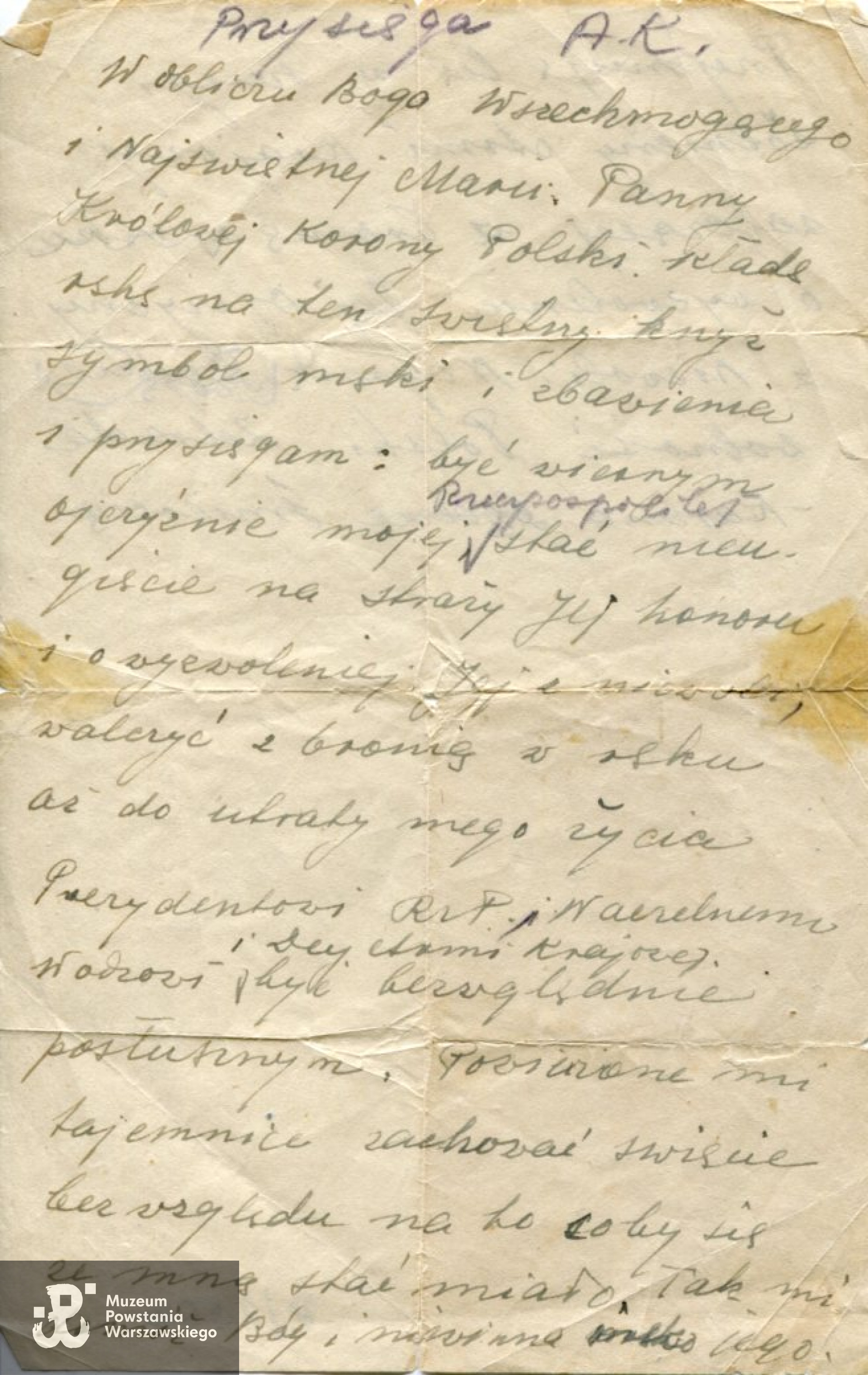 Przepisany ręcznie tekst przysięgi Armii Krajowej <i>,,W obliczu Boga Wszechmogącego i Najświętszej Marii Panny Królowej...</i> Ze zbiorów Muzeum Powstania Warszawskiego, MPW-A-2885 (P/2502)