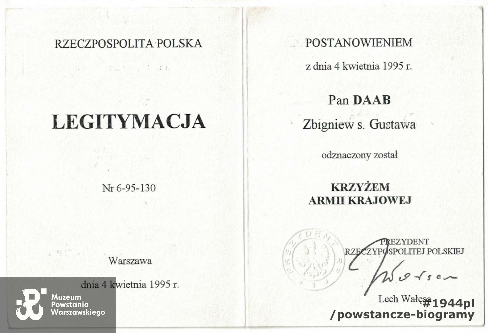 Legitymacja odznaczeniowa - Krzyż Armii Krajowej.  Archiwum prywatne p. Zbigniewa Daaba, skan w zasobie Pokoju Kombatanta MPW