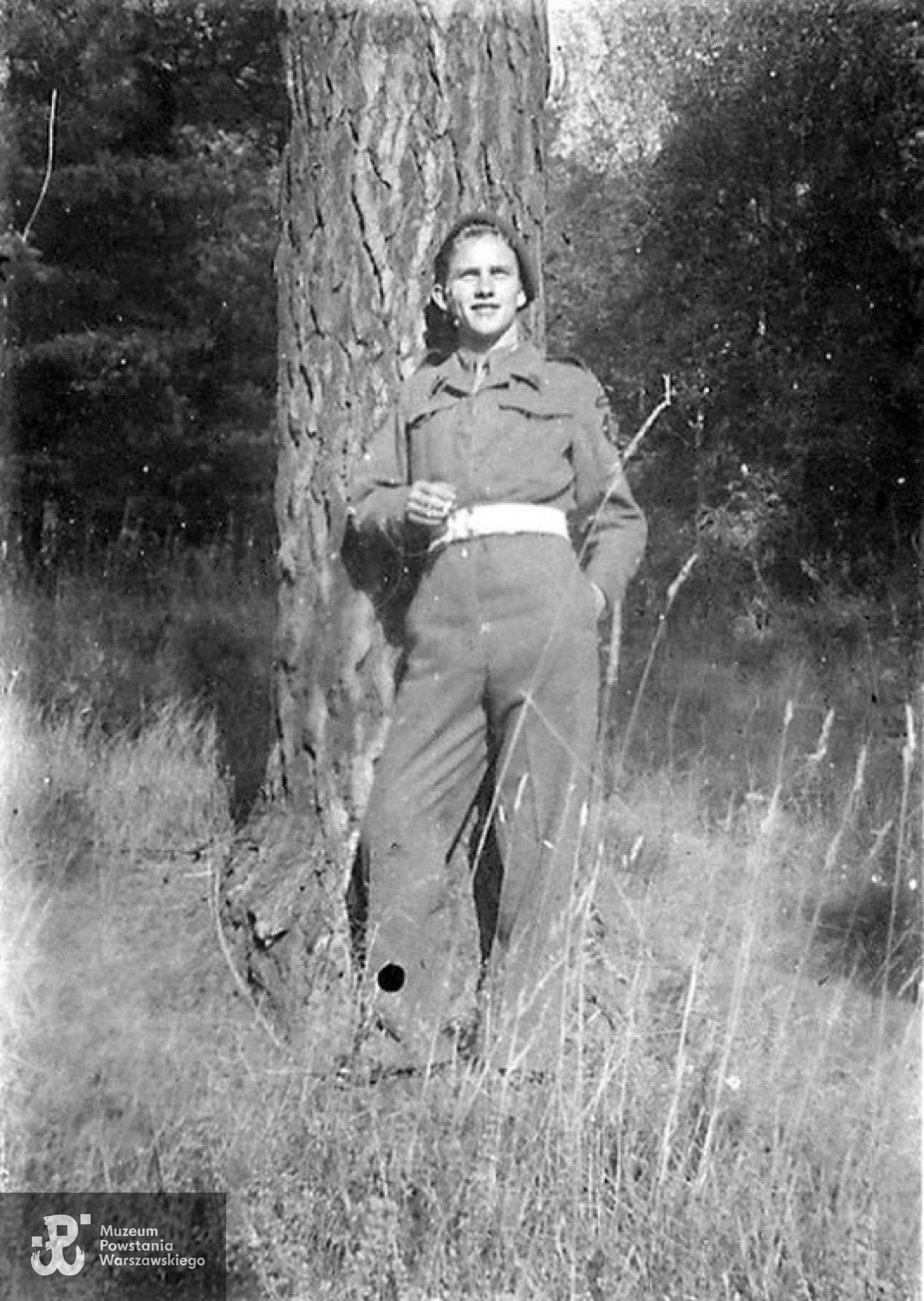 Janusz w Armii Andersa, Witley, 1946 rok. Z archiwum rodzinnego Doroty Kubisz - Butyńskiej.