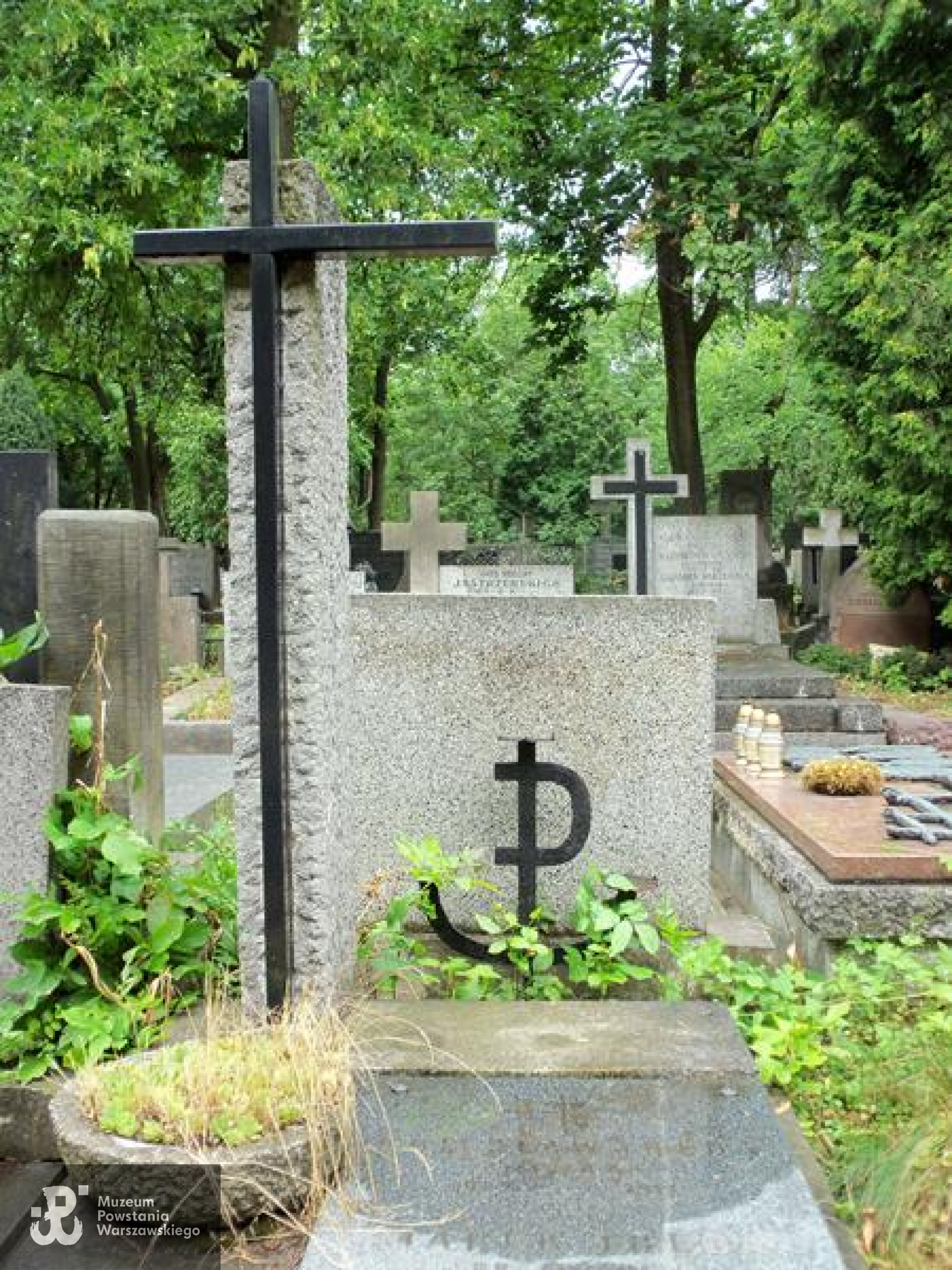 Fot. Warszawskie Zabytkowe Pomniki Nagrobne - <i>cmentarze.um.warszawa.pl</i>