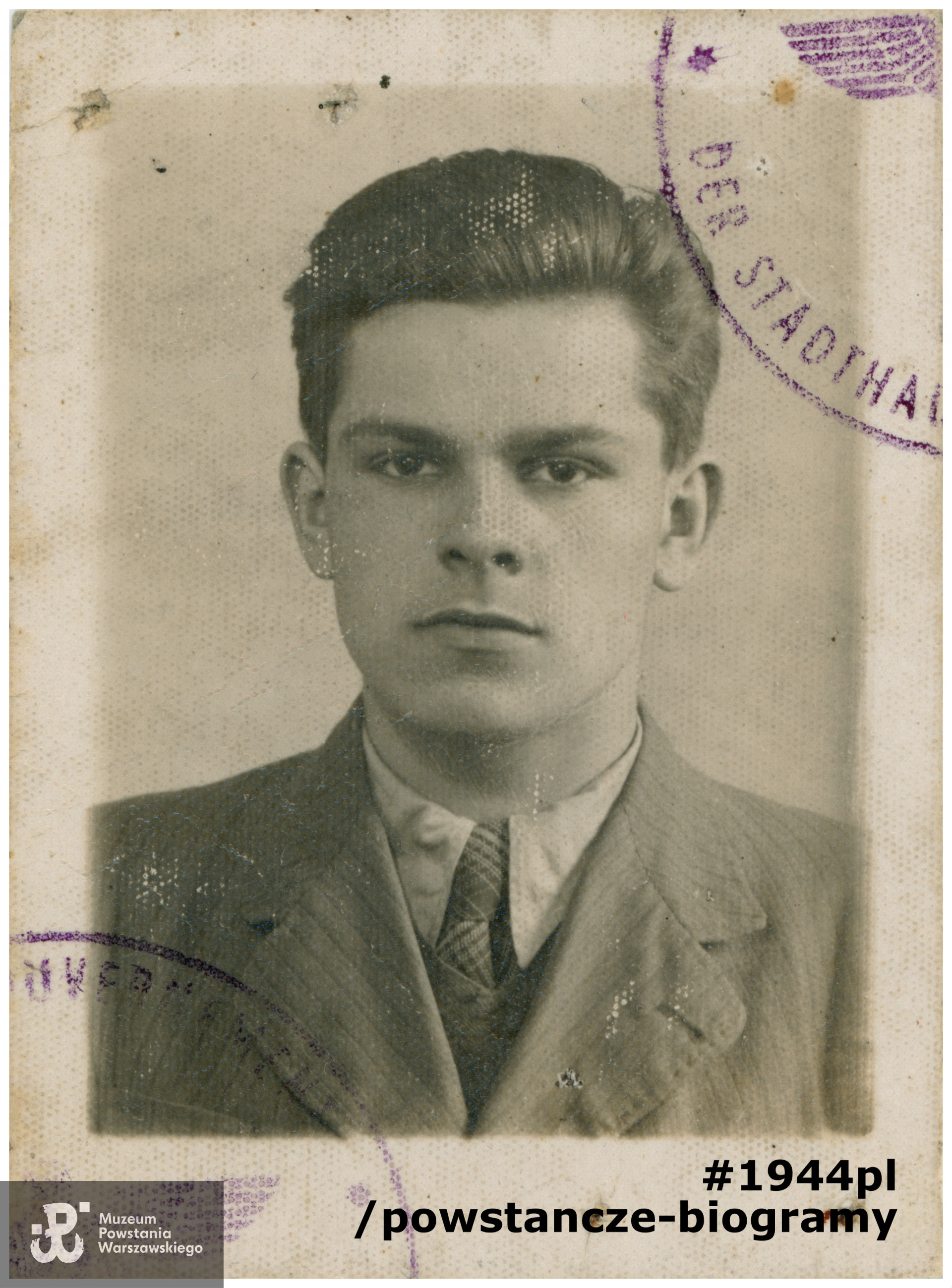  plut. pchor. Władysław Strumiłło "Krakowiak" - fotografia portretowa z okresu okupacji niemieckiej. Fot. z archiwum rodzinnego udostępniła córka, p. Ewa Jaxa