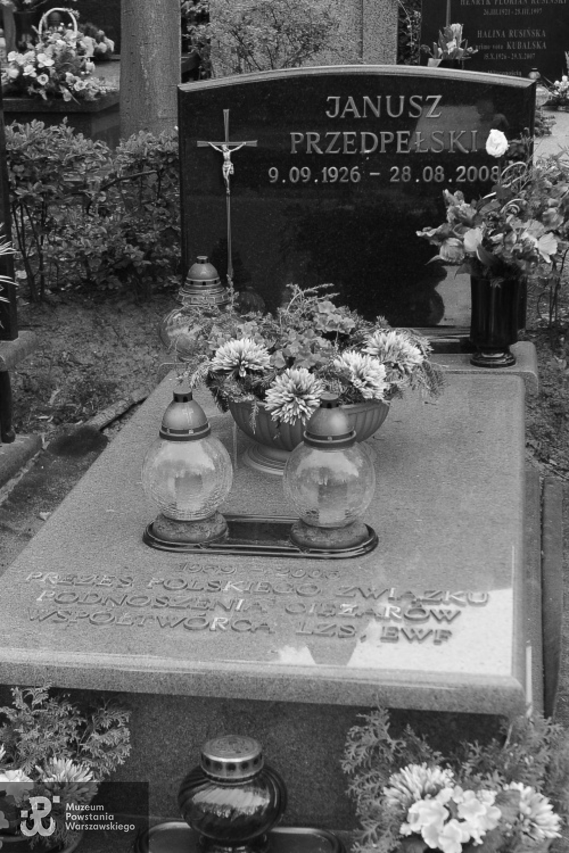 Mogiła Janusza Przedpełskiego na Cm. Wojskowym na Powązkach