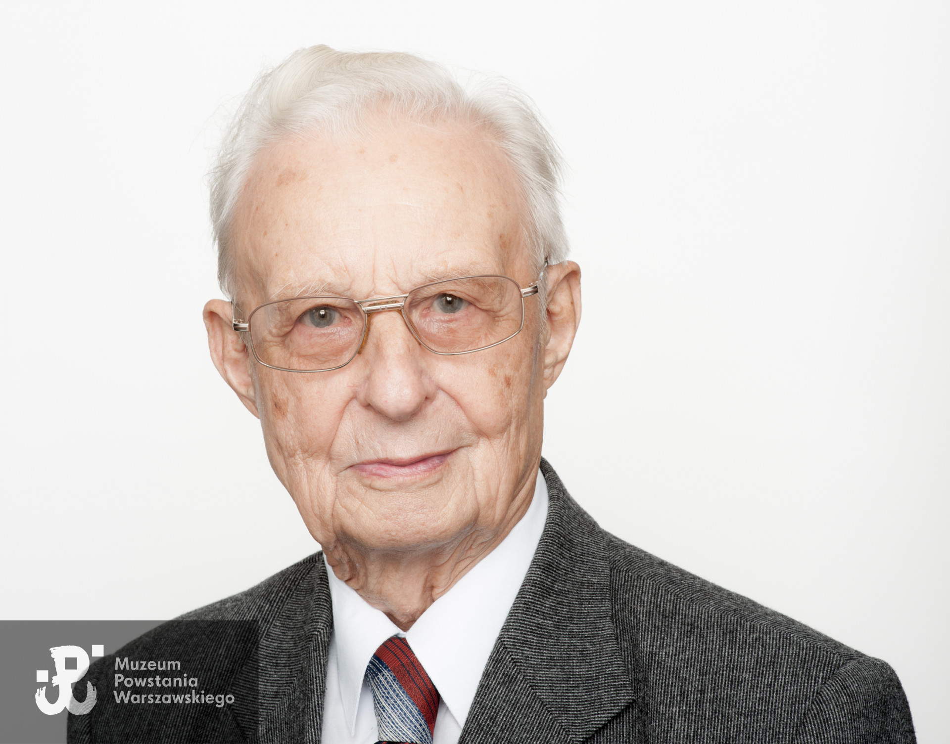 Zdjęcie z serii portretów Powstańców Warszawskich wykonanych w ramach projektu "1944/70/2014" realizowanego przez grupę WWPHOTO dla uczczenia 70. rocznicy wybuchu Powstania Warszawskiego. Muzeum Powstania Warszawskiego, 22.07-04.08 2013.