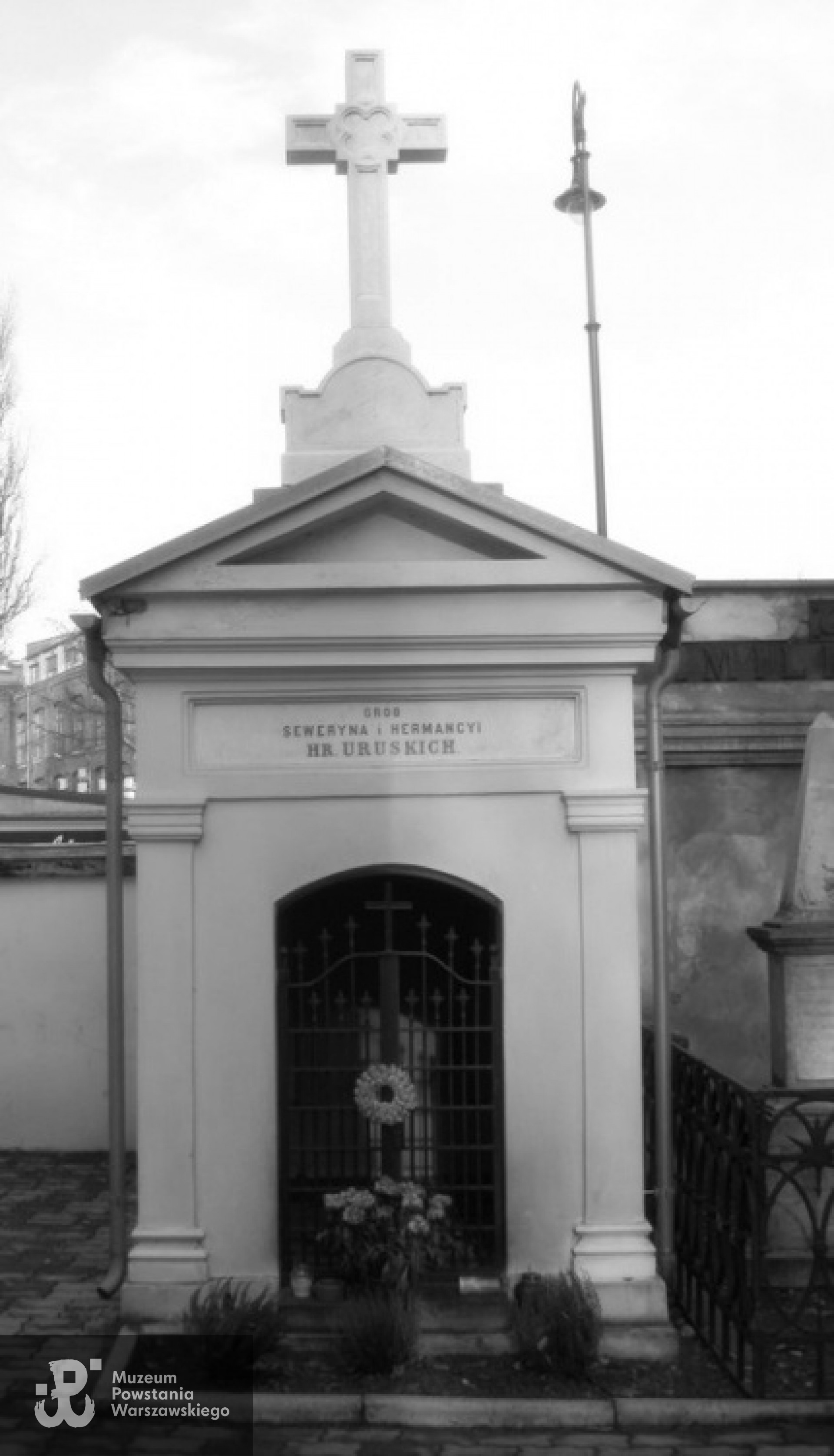 Grób rodziny hr Uruskich, miejsce pochówku hrabiny Marii Tarnowskiej z Czetwertyńskich.