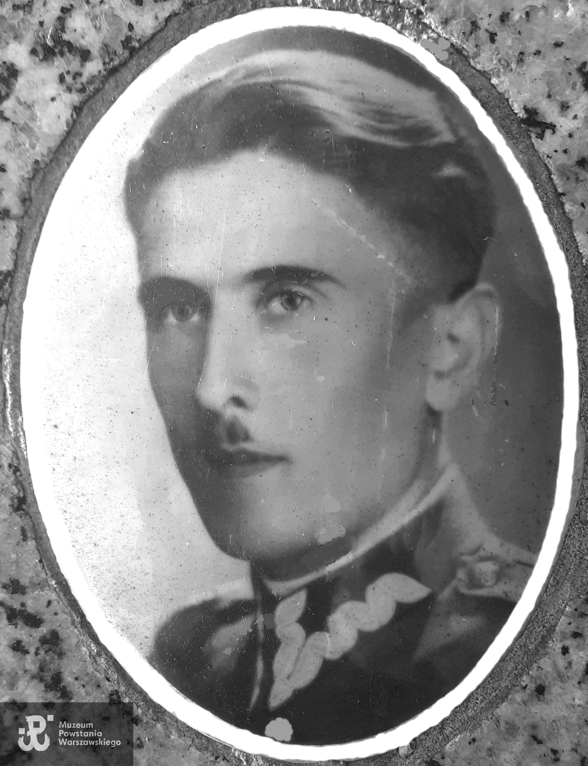 Fotografia pochodząca z tablicy epitafijnej na Cmentarzu Bródnowskim. Fot. udostępnił p. Leszek Jaworski 