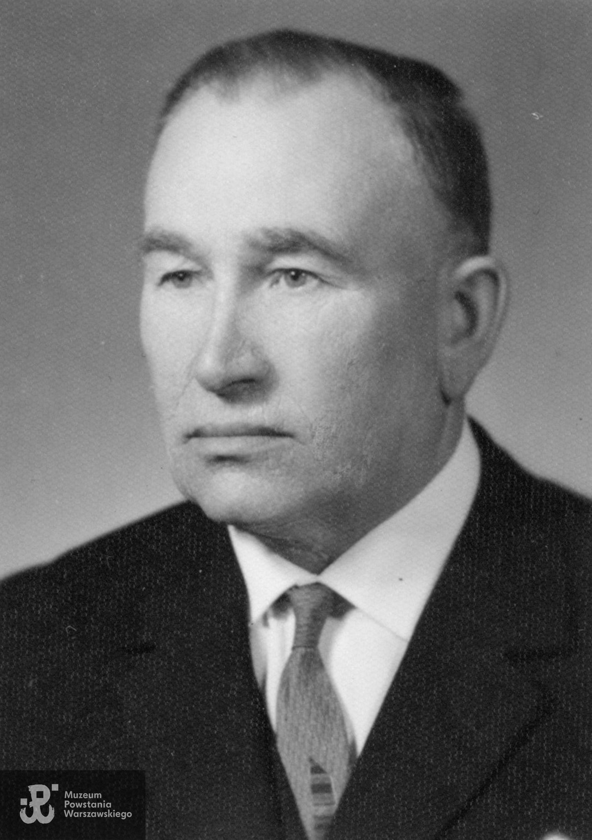 sierż. Stefan Rzeźnicki "Staw" (1902-1973). Fot. Muzeum Powstania Warszawskiego, Teczki personalne uczestników Powstania Warszawskiego: Rzeźnicki Stefan ps. Staw. Dar p. Barbary Zakrzewski, córki Powstańca.