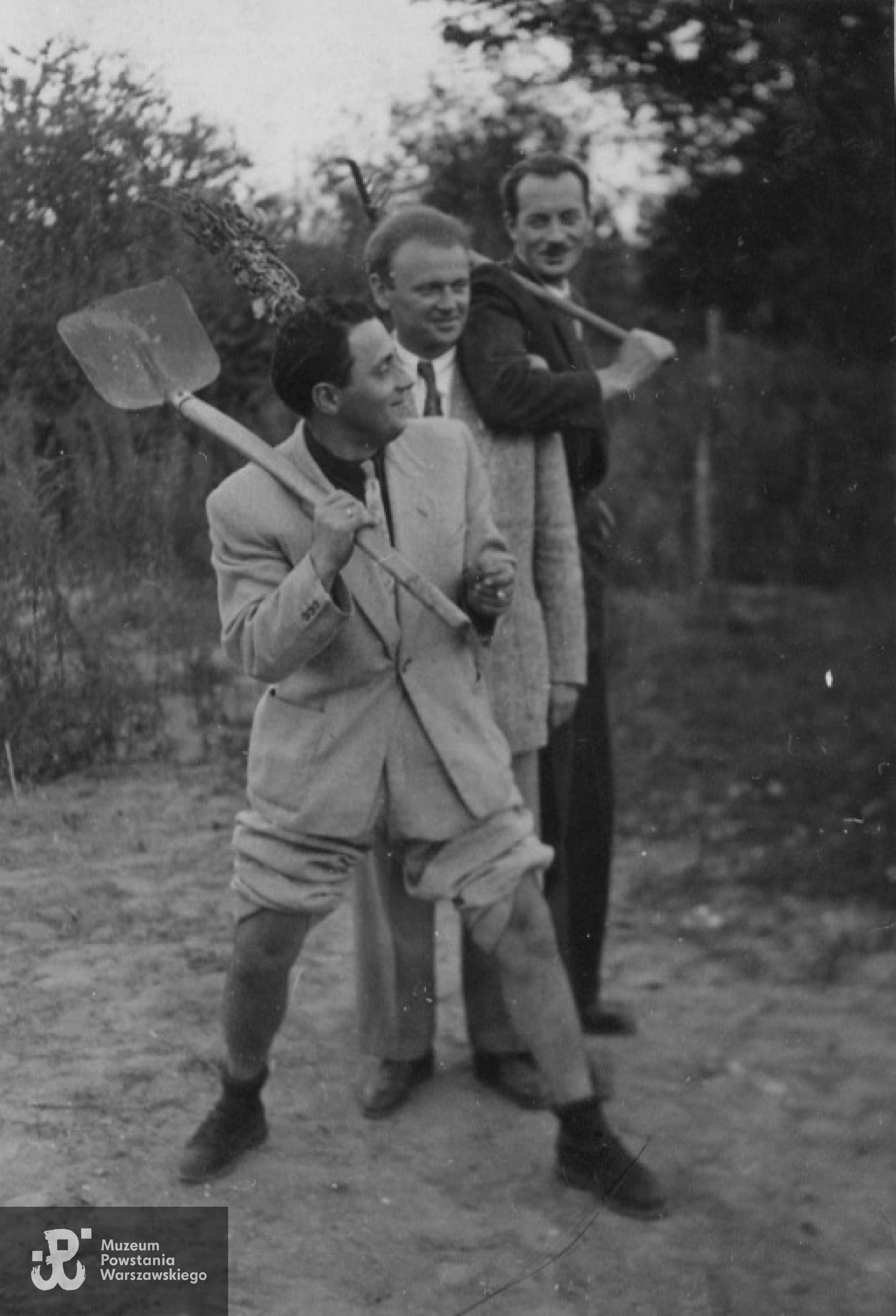 Edmund Styliński, w środku Tadeusz Piński, za nim Zbigniew Maciejowski