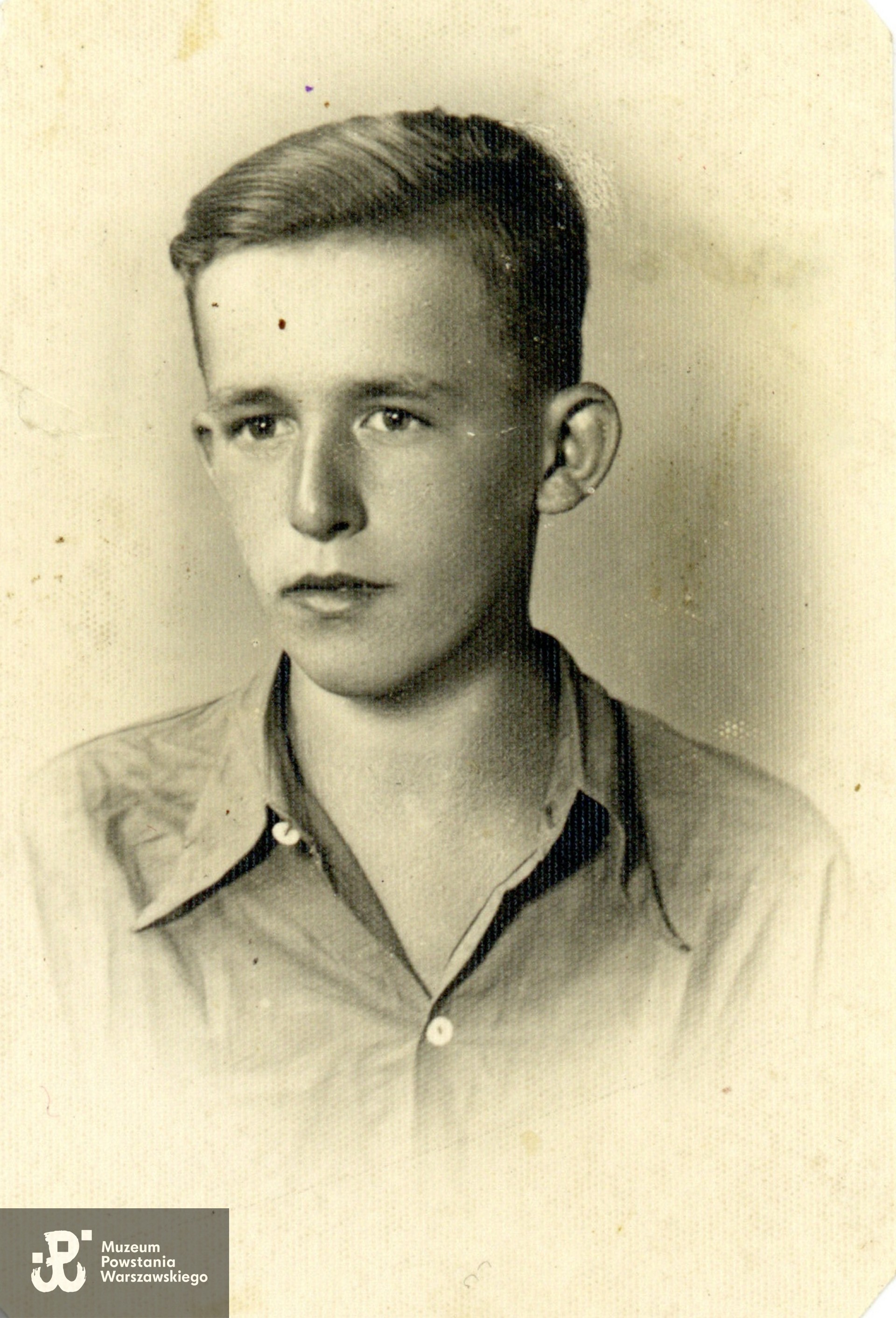  Leszek Dobrowolski "Wrzos" na zdjęciu w wieku 15 lat. Fot. ze zbiorów rodzinnych p. Ireneusza Dobrowolskiego, syna Powstańca