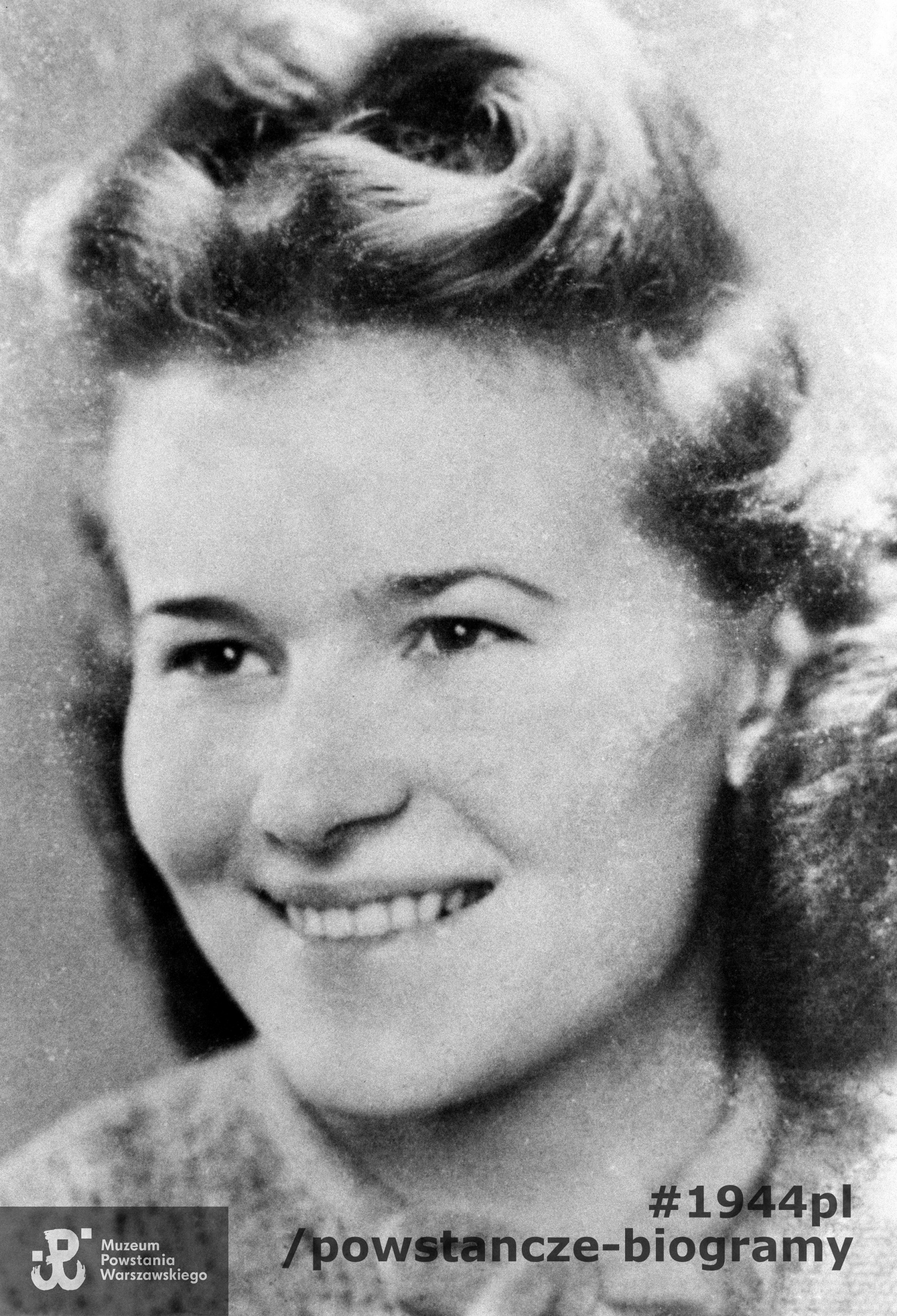 Anna Borkiewicz-Celińska  „Hanka Skrzynkowa”. Fotografia portretowa ze zbiorów Muzeum Powstania Warszawskiego - zbiór Batalion ”Zośka"